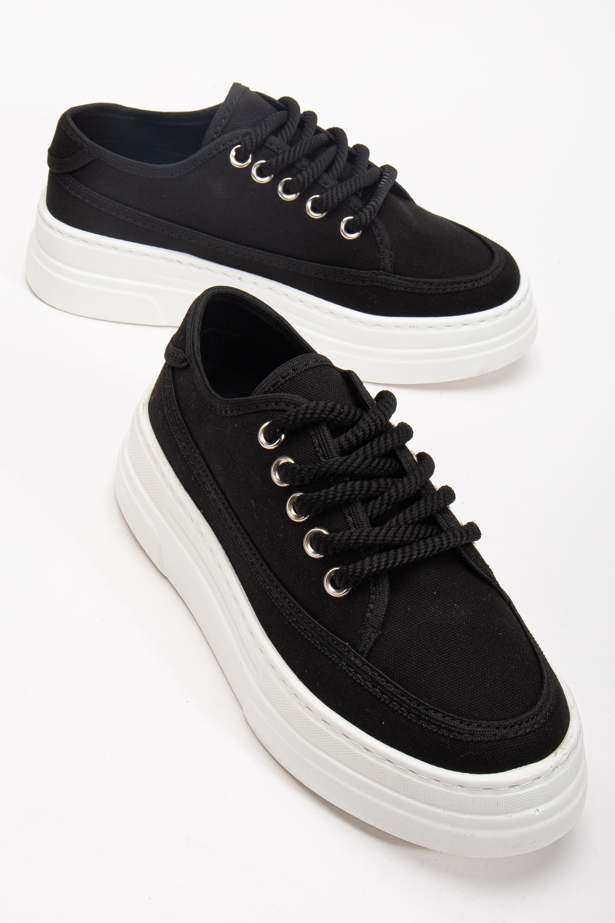 Kadın Siyah Poli Taban Keten Halat Bağcıklı Spor Ayakkabı - Görsel 2