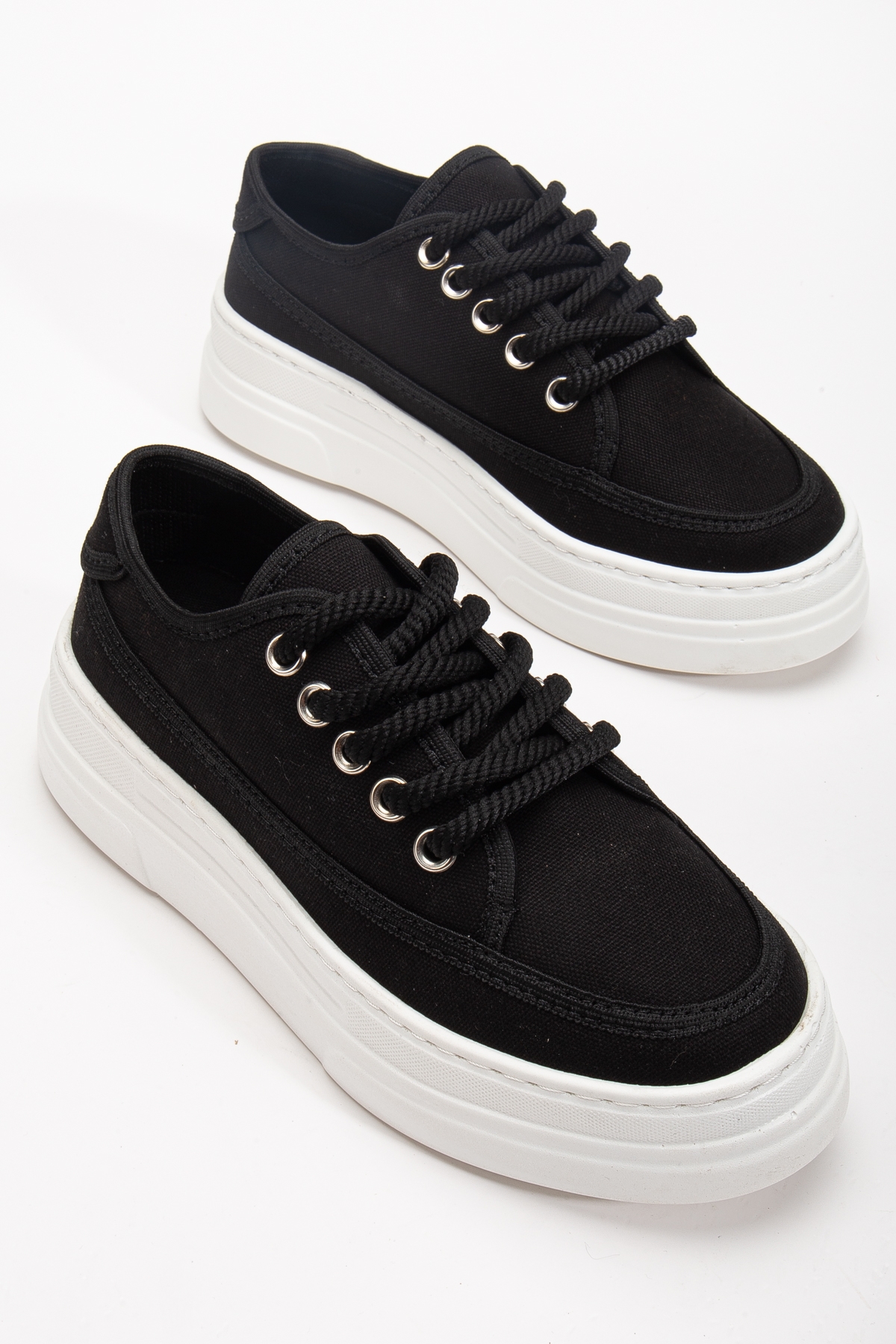 Kadın Siyah Poli Taban Keten Halat Bağcıklı Spor Ayakkabı - Görsel 3