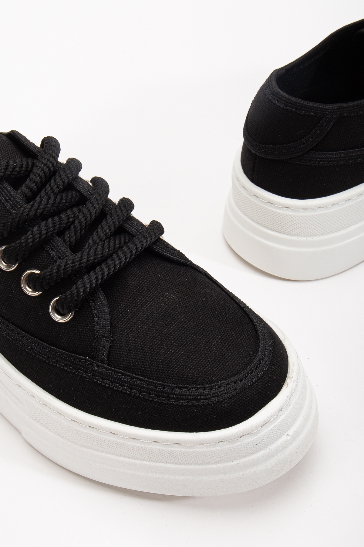 Kadın Siyah Poli Taban Keten Halat Bağcıklı Spor Ayakkabı - Görsel 4