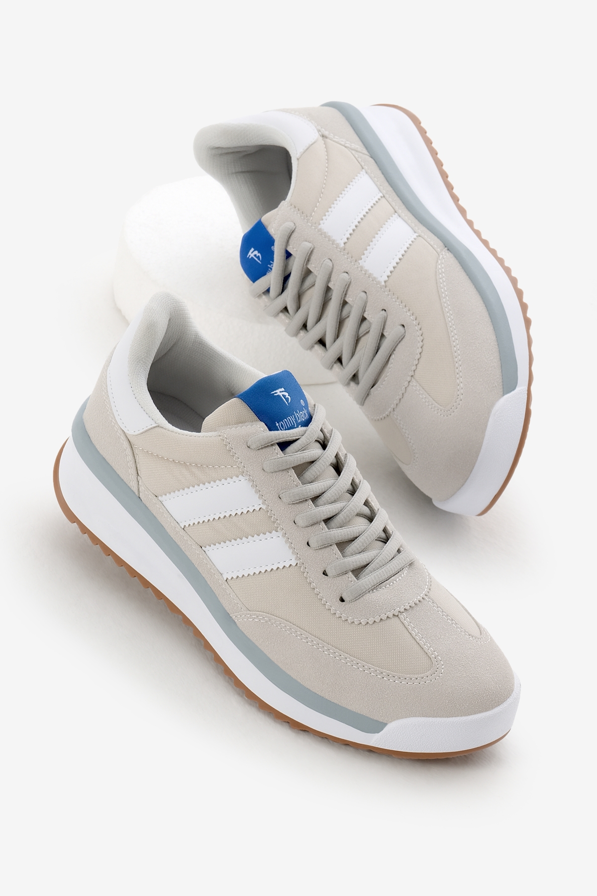 Unisex Gri Beyaz Termo Taban Çift Şeritli Bağcıklı Spor Ayakkabı - Görsel 2