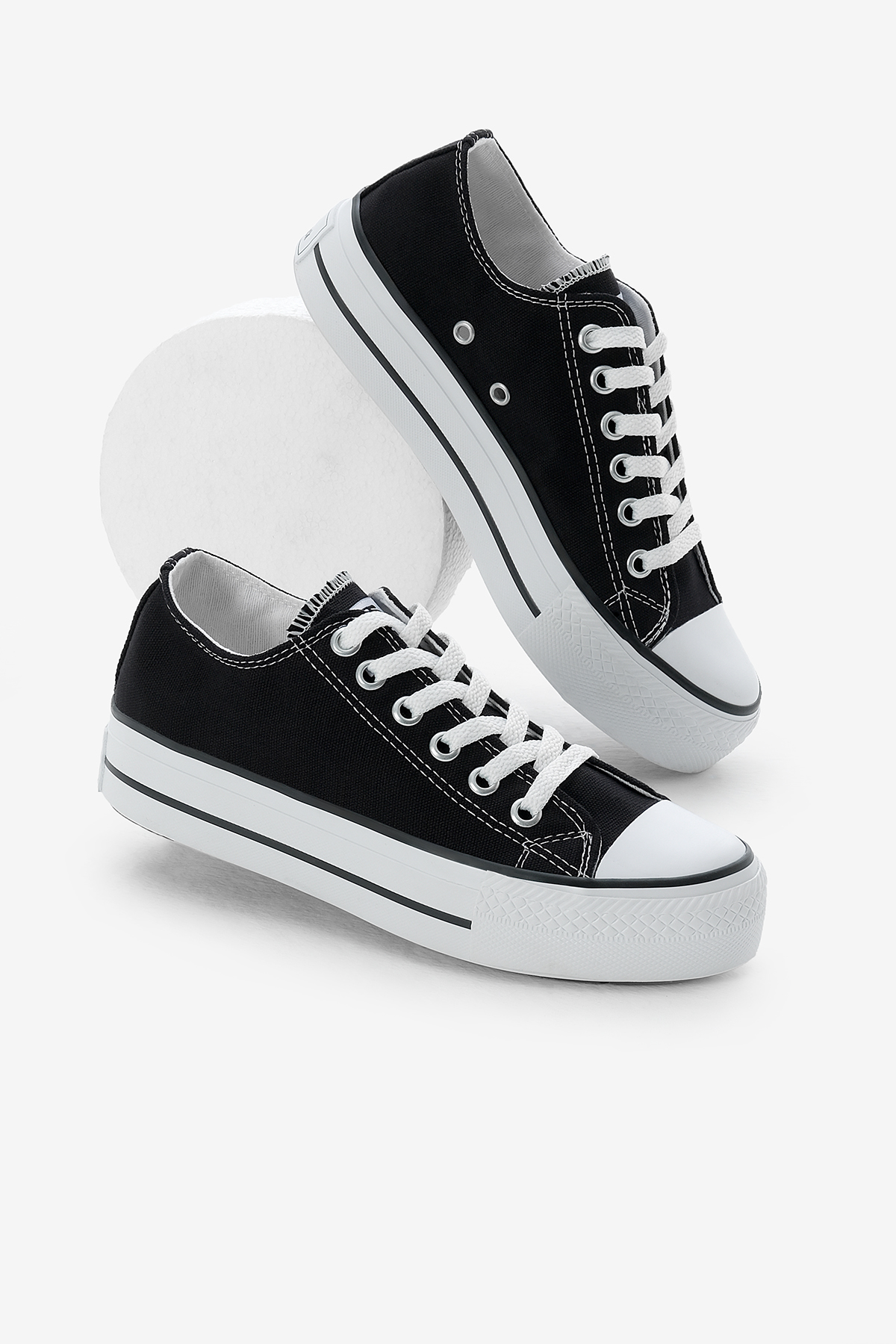 Kadın Siyah Termo Kalın Taban Bağcıklı Keten Spor Ayakkabı - Görsel 2