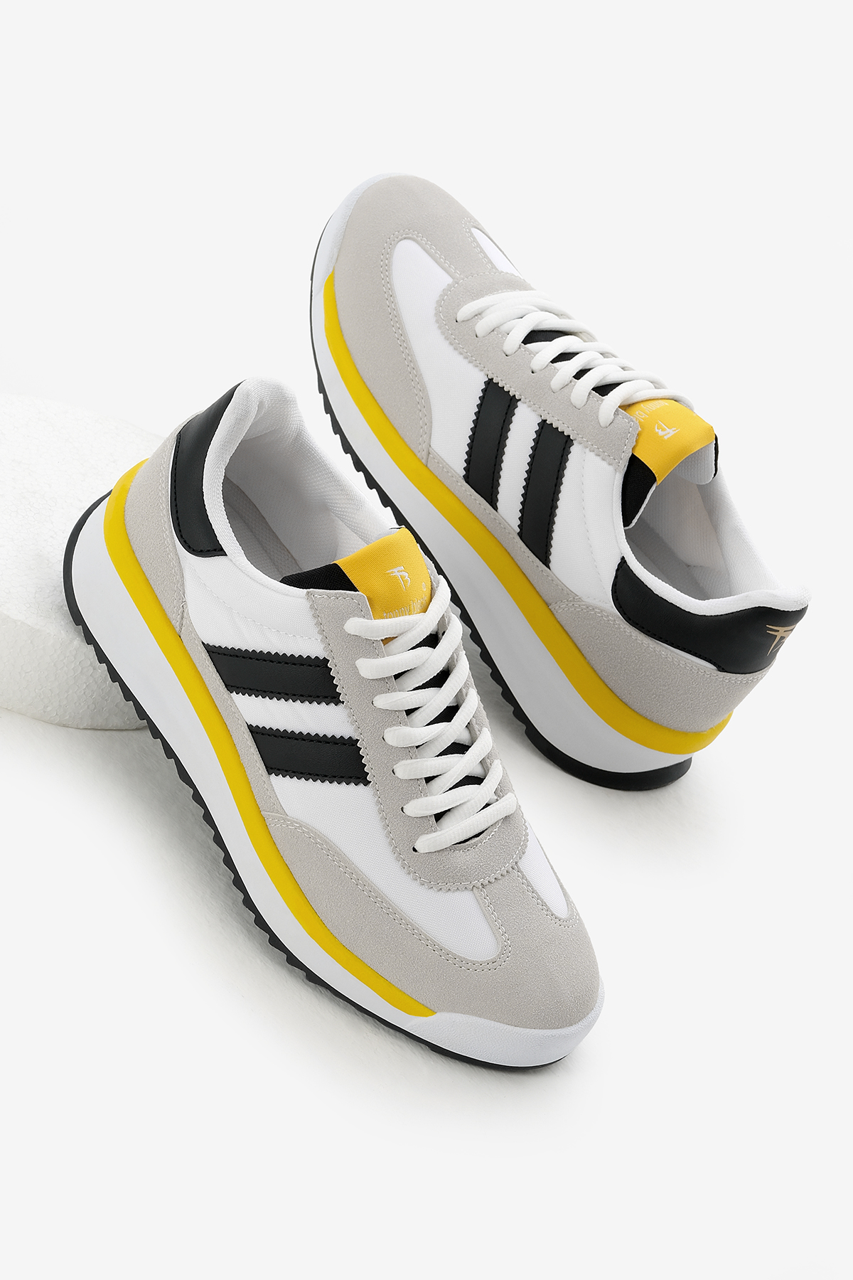 Unisex Beyaz Termo Taban Çift Şeritli Bağcıklı Spor Ayakkabı - Görsel 2