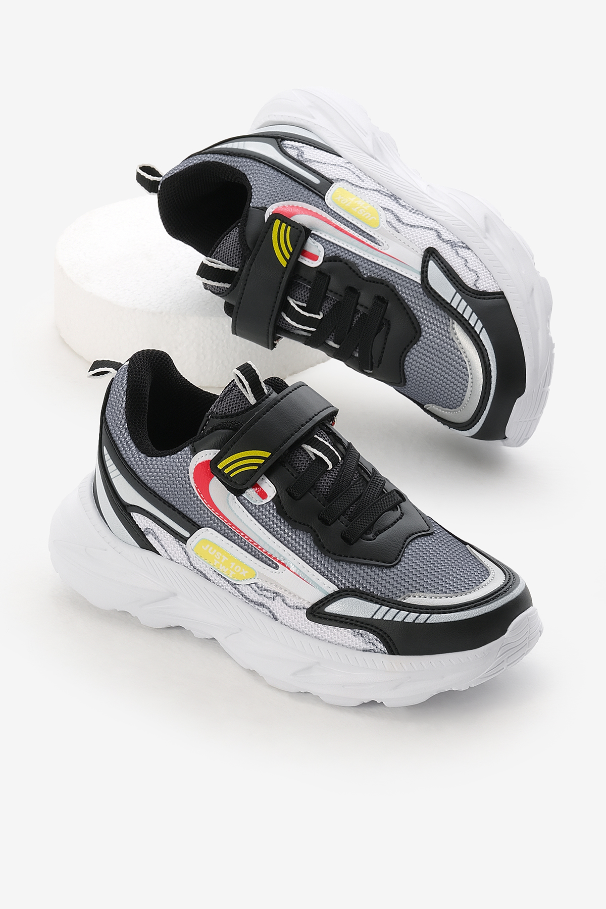 Çocuk Unisex Siyah Füme EVA Faylon Taban Desenli Cırtlı Lastik Bağcıklı Spor Ayakkabı - Görsel 2