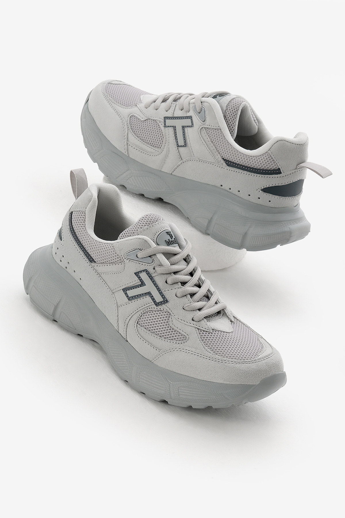 Unisex Açık Gri Yüksek Faylon Taban Nefes Alabilen Kumaş Bağcıklı Spor Ayakkabı - Görsel 2