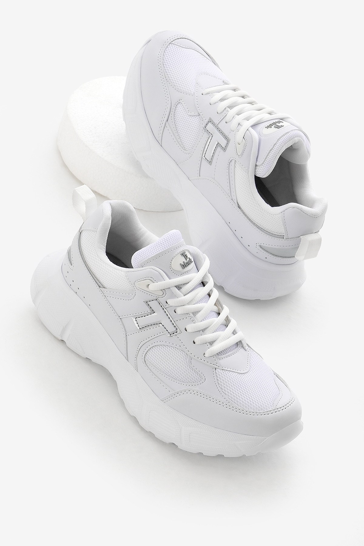 Unisex Beyaz Yüksek Faylon Taban Nefes Alabilen Kumaş Bağcıklı Spor Ayakkabı - Görsel 2