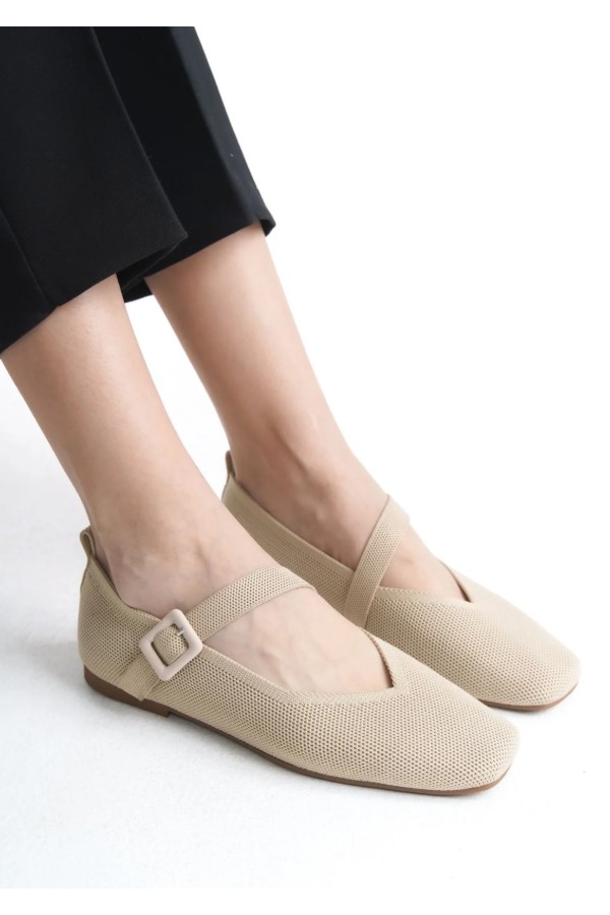 Küt Burun Kemer Detaylı Kadın Babet Ayakkabı - Görsel 2