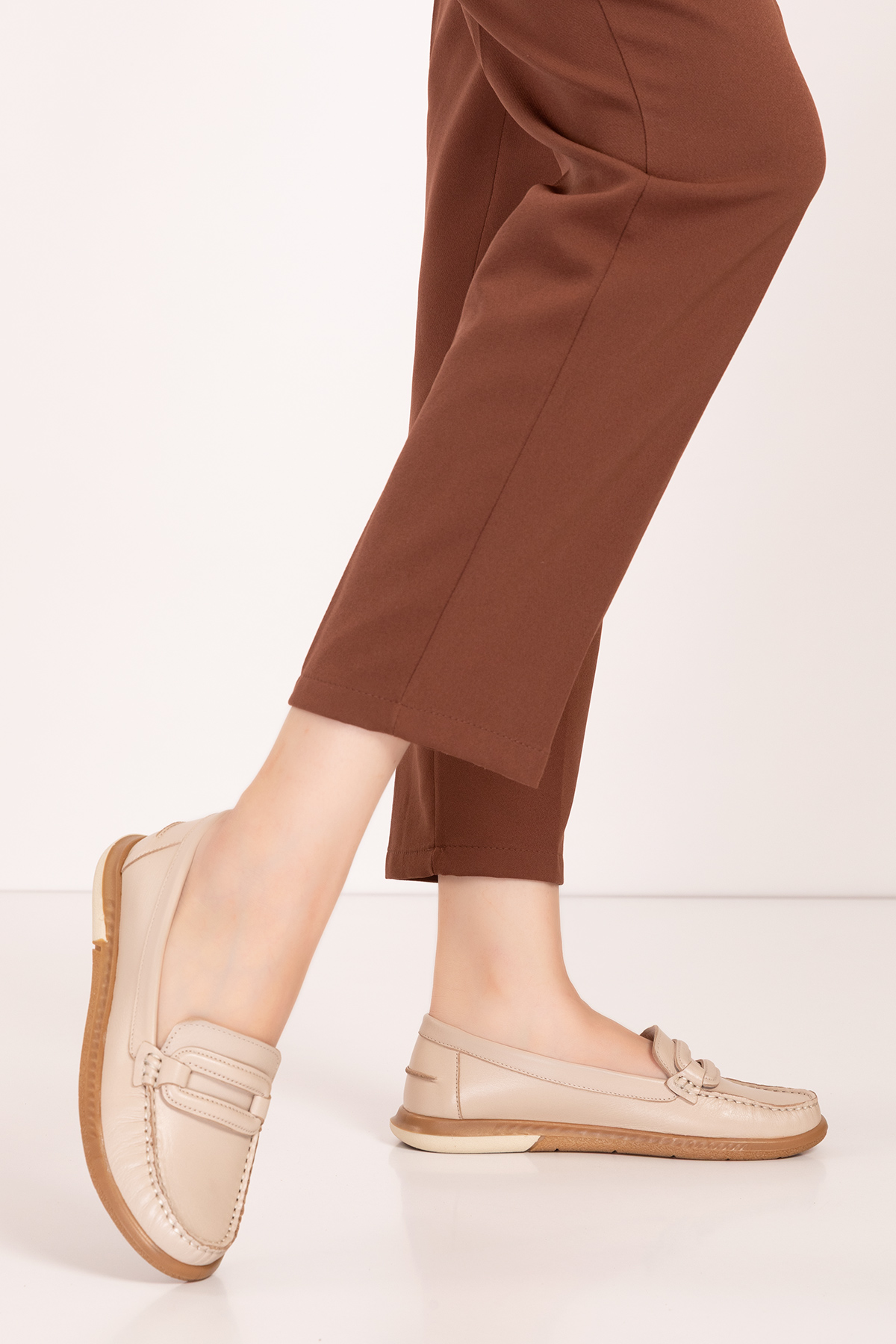 Gondol Kadın Hakiki Deri Günlük Rahat Klasik Ayakkabı hl.24105 - Görsel 7