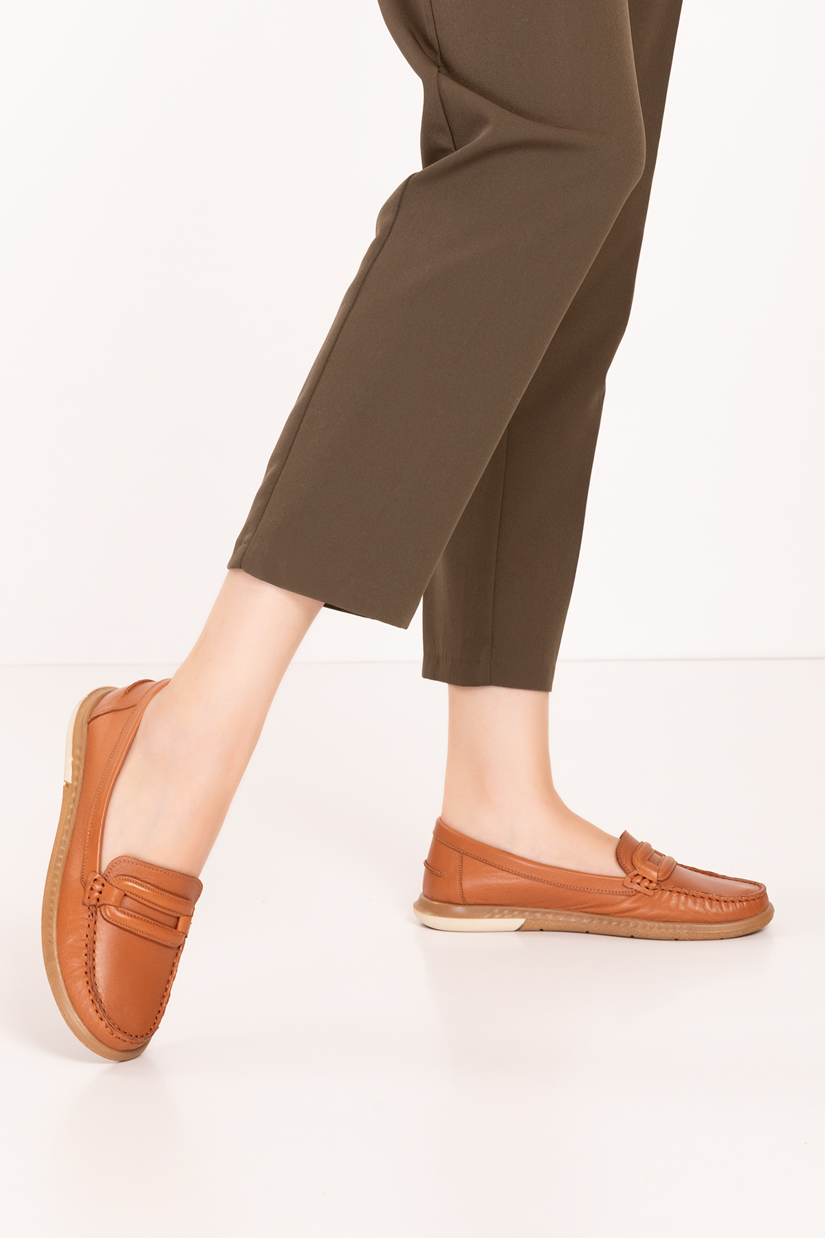 Gondol Kadın Hakiki Deri Günlük Rahat Klasik Ayakkabı hl.24105 - Görsel 7