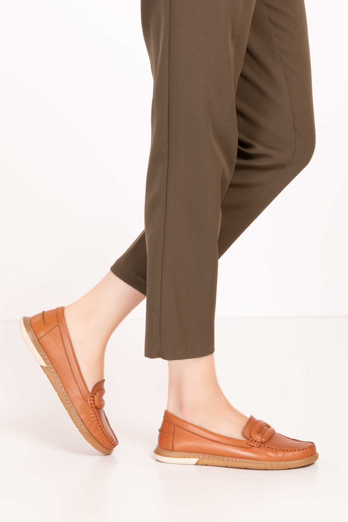 Gondol Kadın Hakiki Deri Günlük Rahat Klasik Ayakkabı hl.24105 - Görsel 9