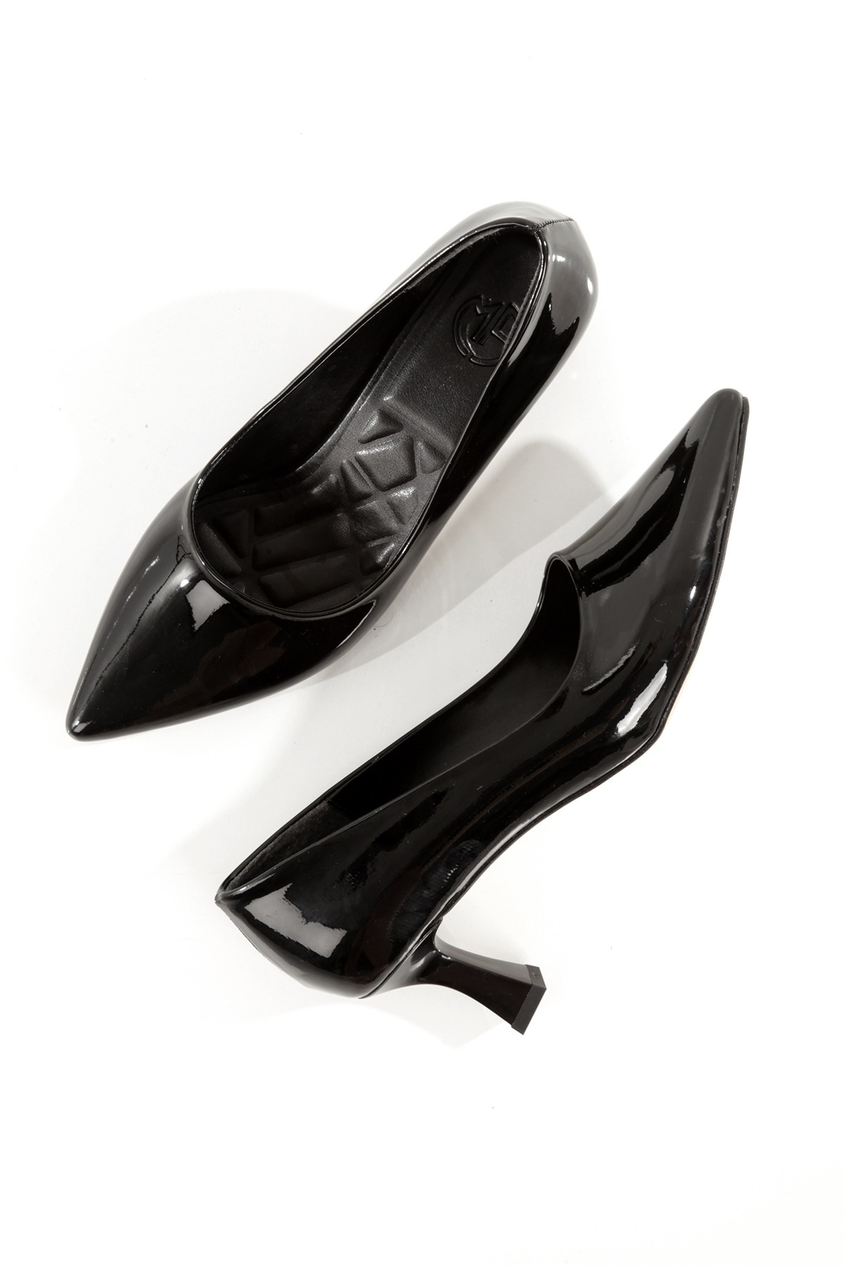 Kandy Siyah Rugan Kısa Topuklu Stiletto Parlak Kadın Abiye Ayakkabı - Görsel 5