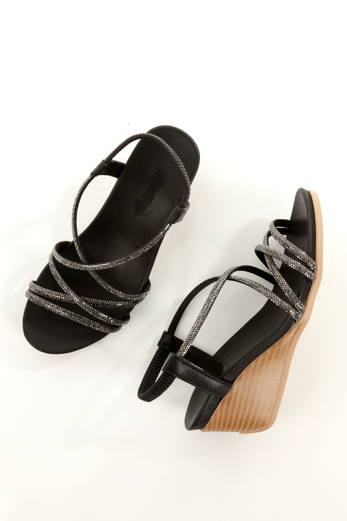 Coska Siyah Hakiki Deri Sandalet Dolgu Topuklu Gümüş Taşlı Abiye Ayakkabı - Görsel 4