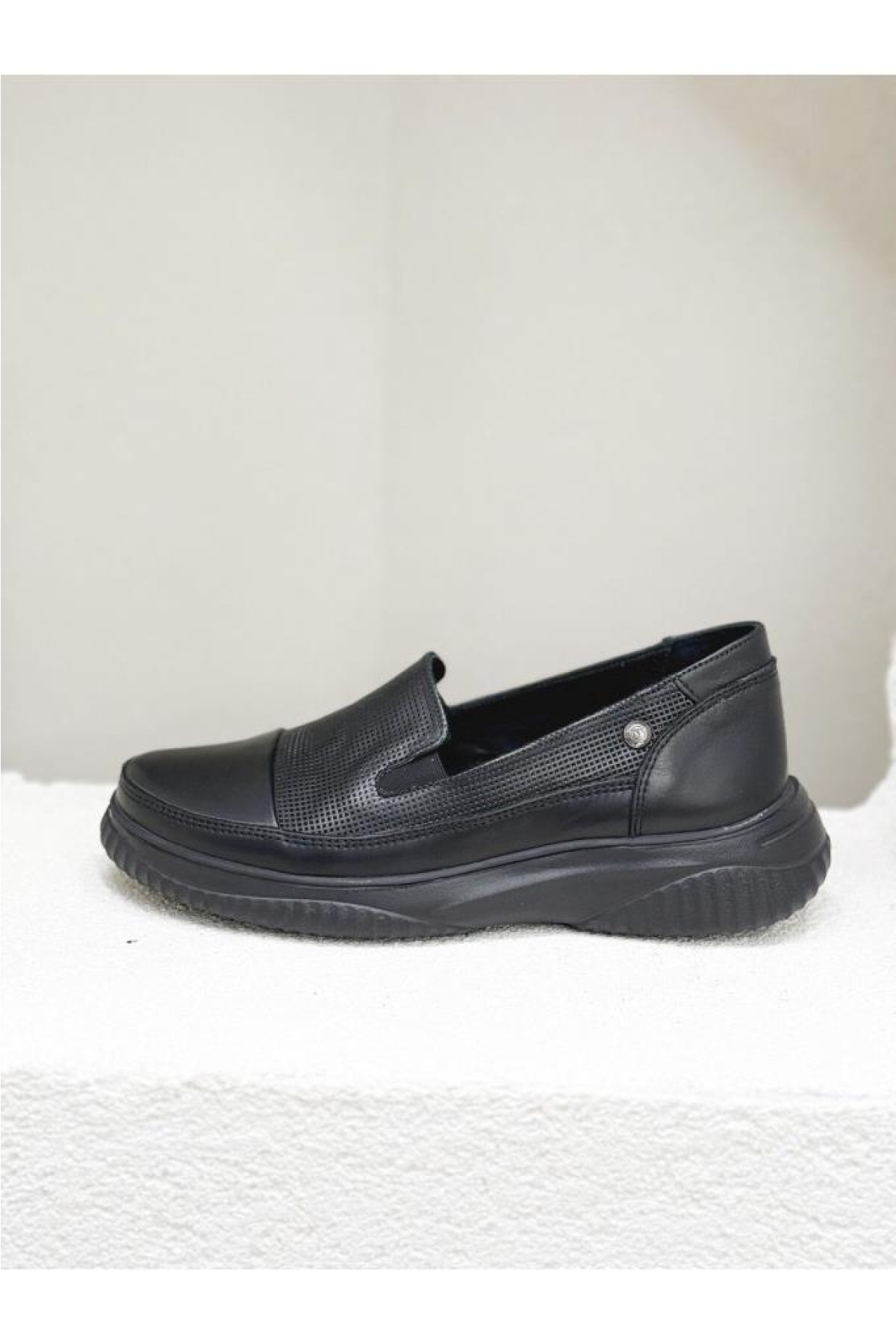 D25YA-3420 HAKİKİ DERİ ORTOPEDİK GÜNLÜK AYAKKABI KADIN - Görsel 4