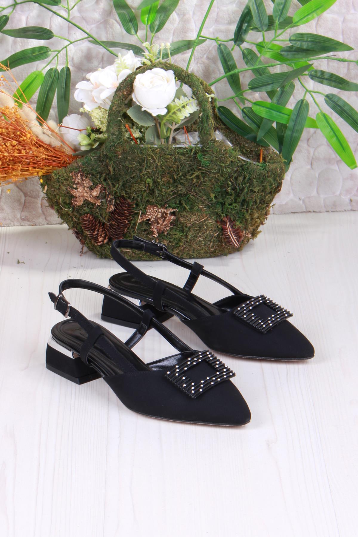 077-2058 Fls Saten Toka Detaylı Alçak Topuk Arkası Açık Önü Kapalı Kadın Ayakkabı - Görsel 4