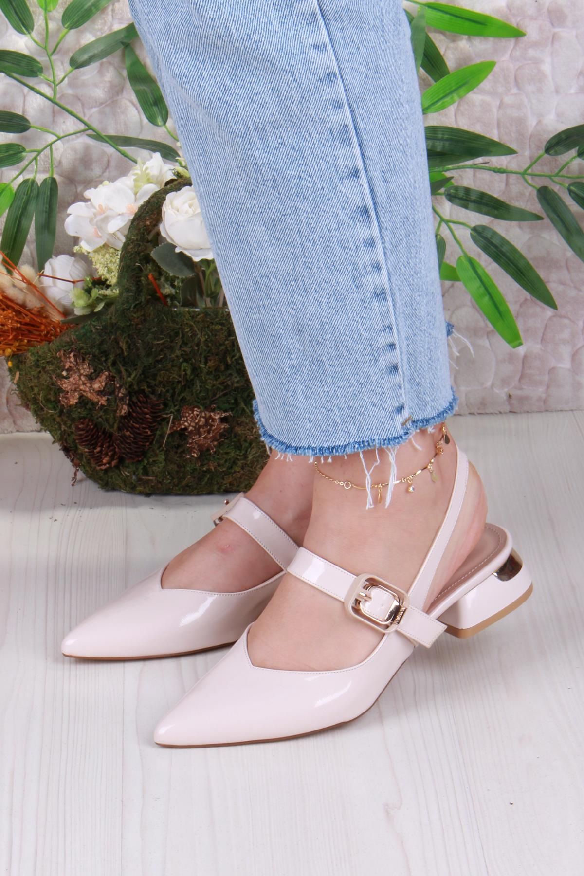 129-1210 Fls Rugan Alçak Topuk Arkası Açık Önü Kapalı Kadın Ayakkabı - Görsel 3