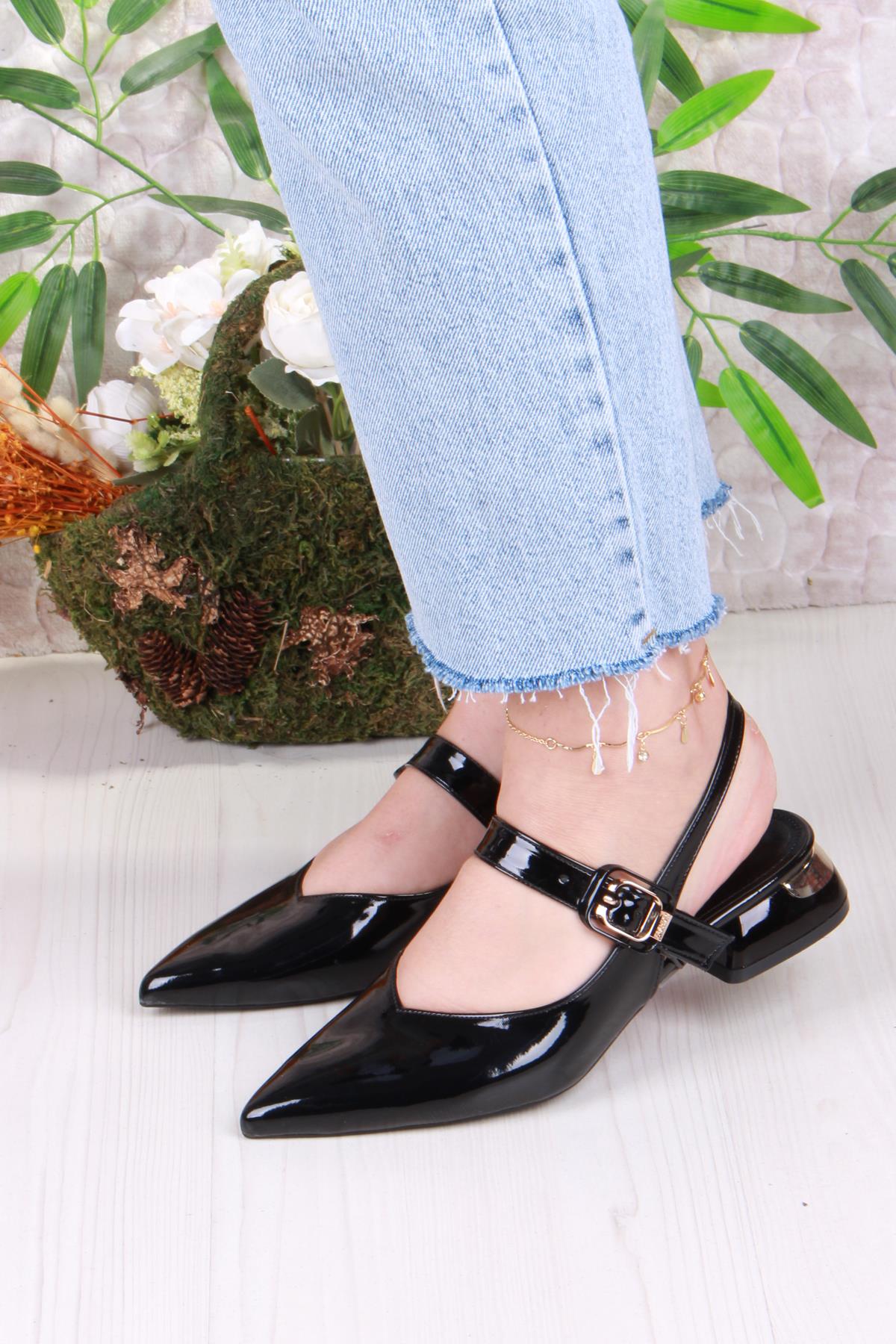 129-1210 Fls Rugan Alçak Topuk Arkası Açık Önü Kapalı Kadın Ayakkabı - Görsel 3