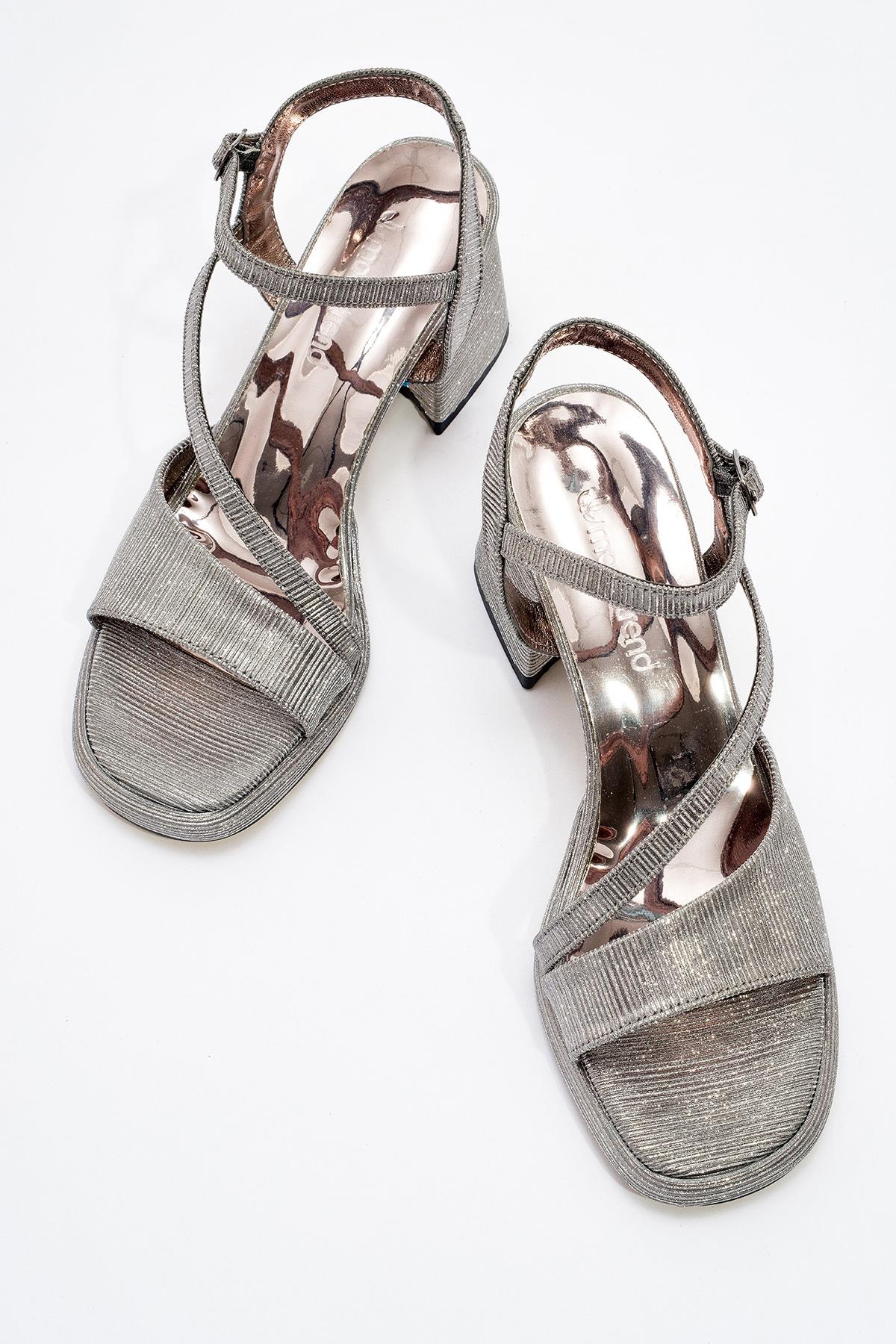 Kadın Simli Topuklu Ayakkabı PLATİN SİM - Görsel 6