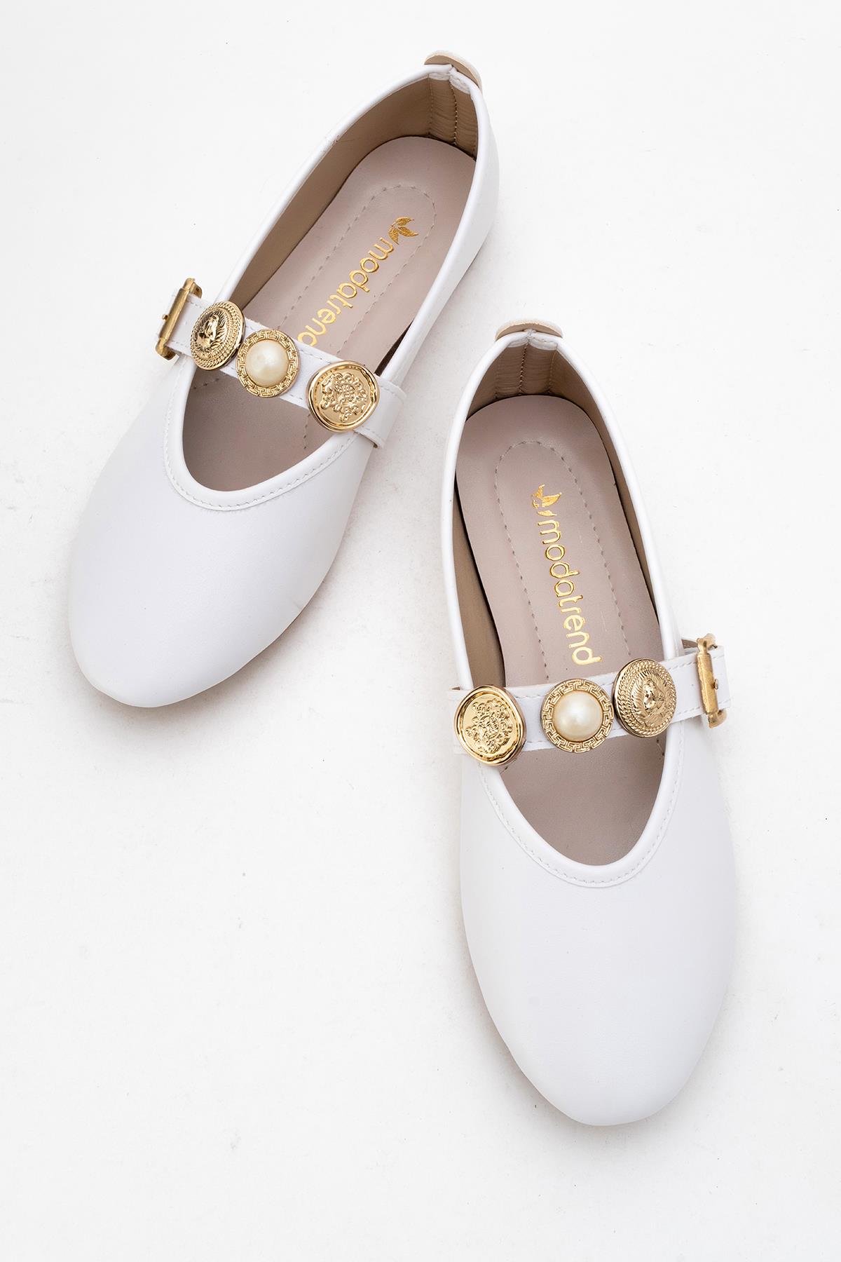 Kadın Kemerli Armalı Tek Biyeli Küt Burunlu Babet BEYAZ - Görsel 6