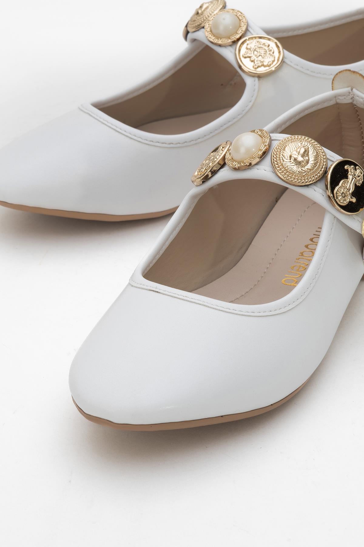 Kadın Kemerli Armalı Tek Biyeli Küt Burunlu Babet BEYAZ - Görsel 4