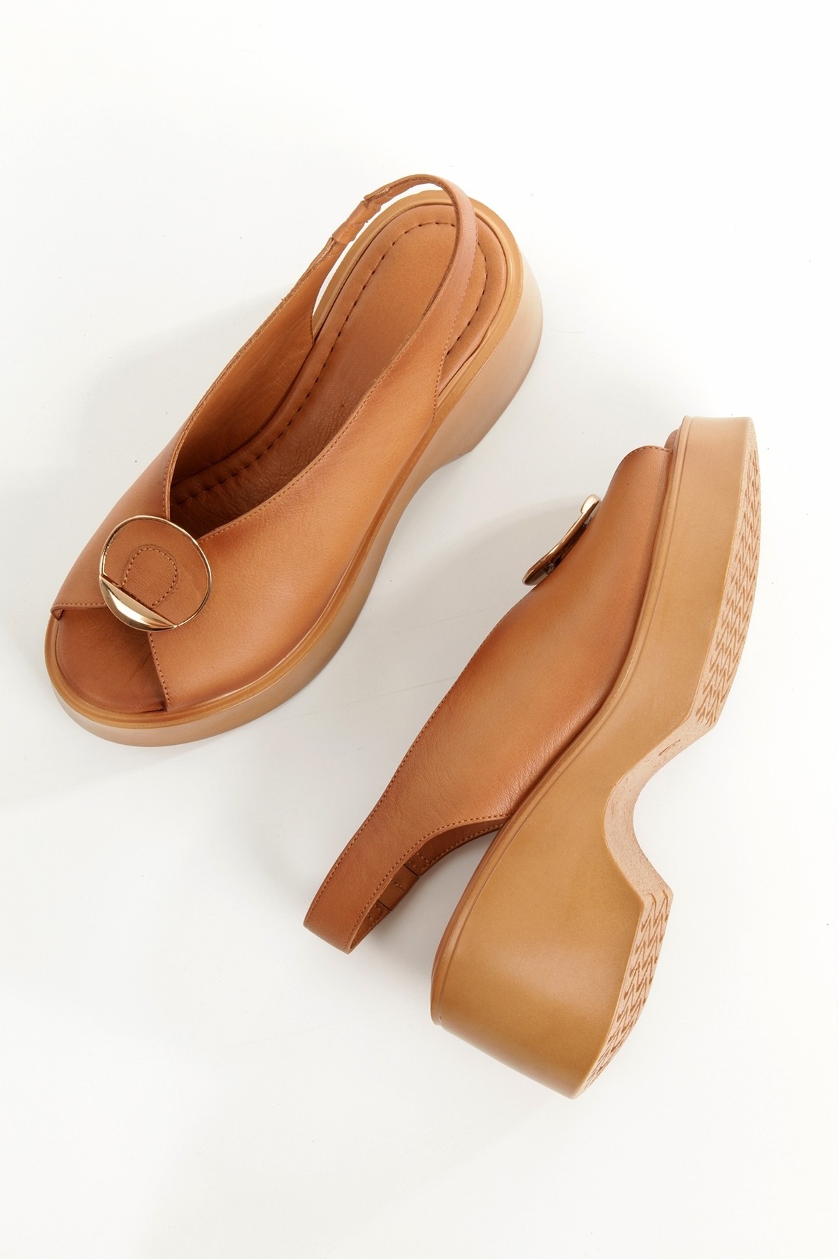 Dorfi Taba Hakiki Deri Tokalı Sandalet Dolgu Topuklu Kadın Ayakkabı - Görsel 4