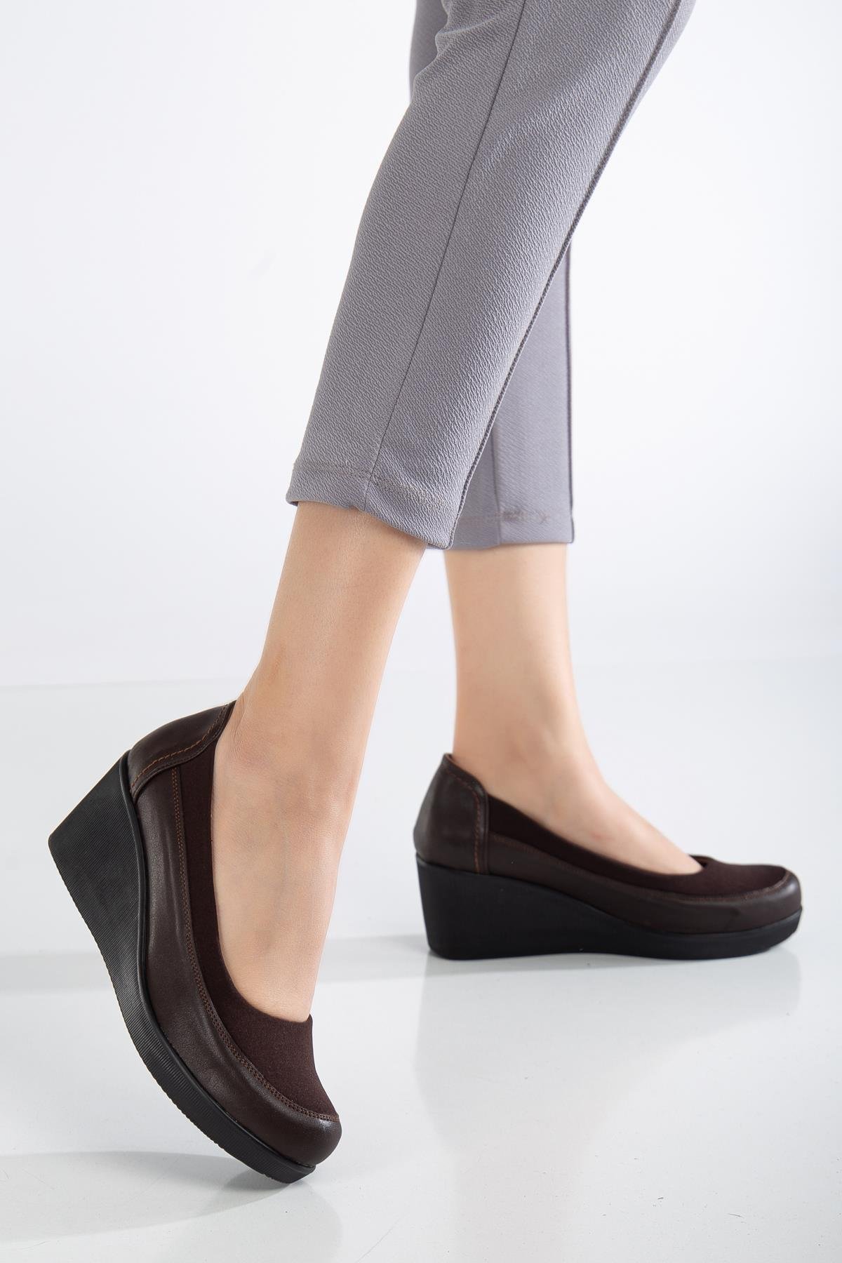 353 Kadın Dolgu Topuk Klasik Ayakkabı - Görsel 2