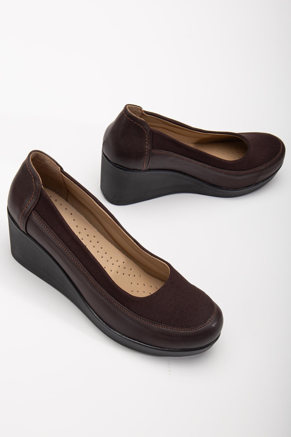 353 Kadın Dolgu Topuk Klasik Ayakkabı - Görsel 3