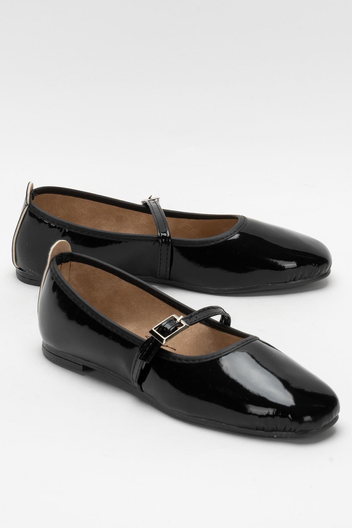 Kadın Kemer Detay Rugan Babet Ayakkabı SİYAH - Görsel 3