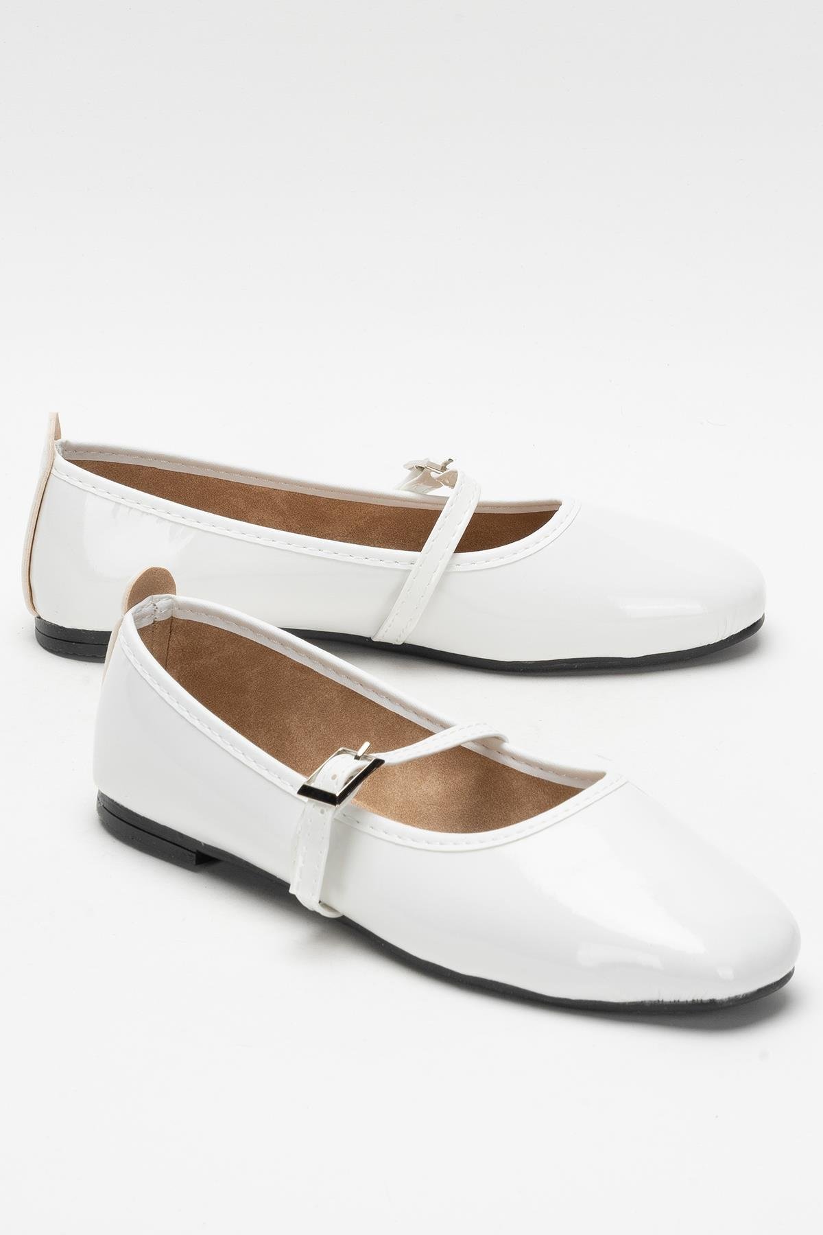 Kadın Kemer Detay Rugan Babet Ayakkabı BEYAZ - Görsel 3
