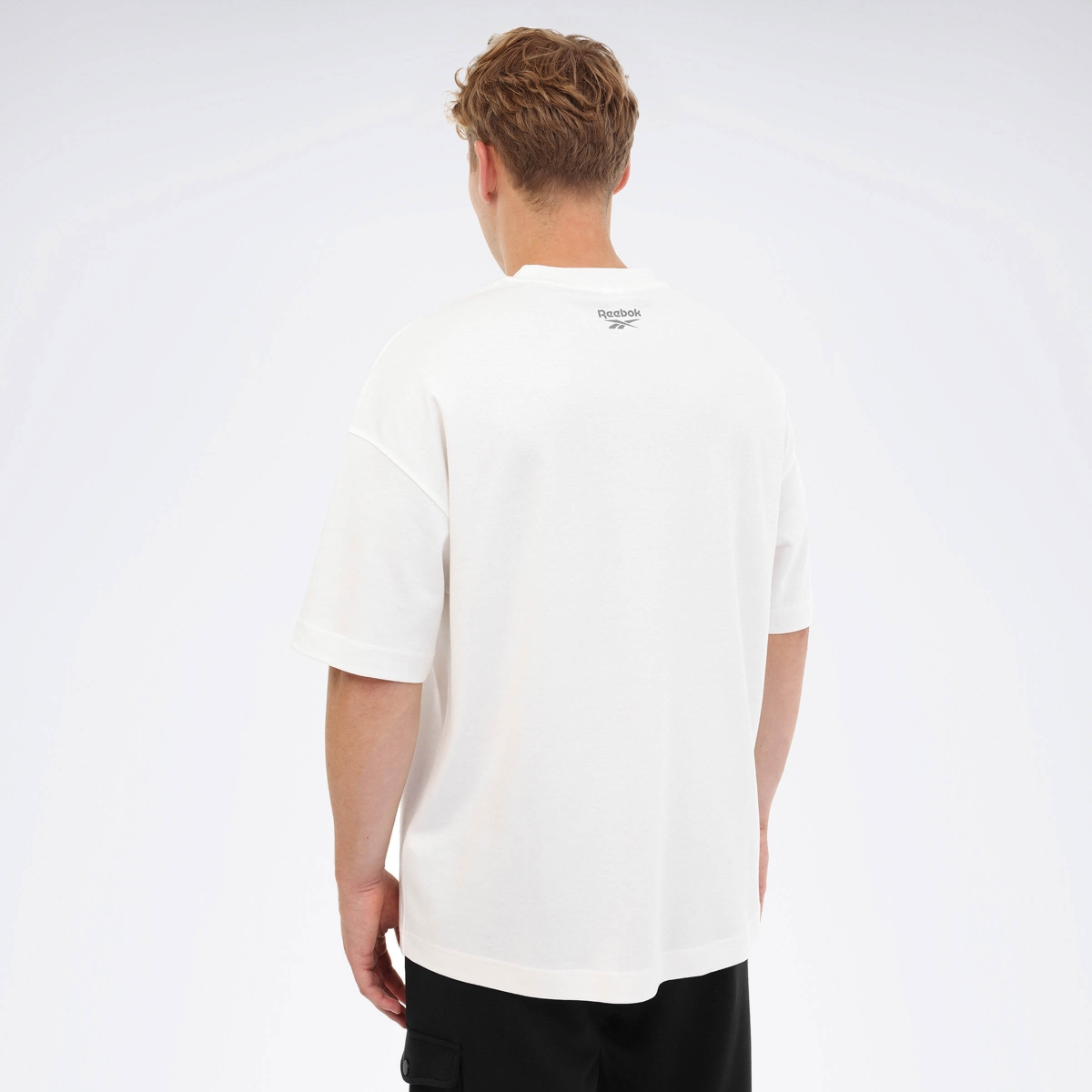 Reebok DEYNA TEE Ekru Erkek Kısa Kol T-Shirt