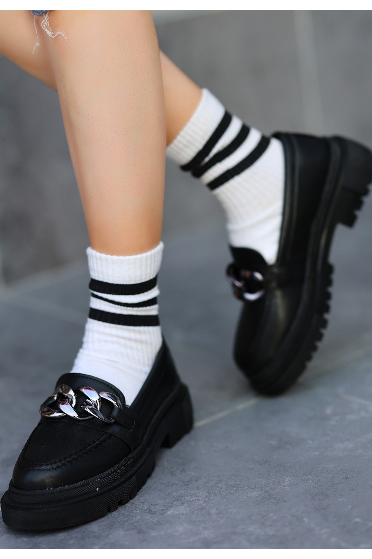 Siyah Suni Deri Kadın Oxford Ayakkabı - Görsel 4