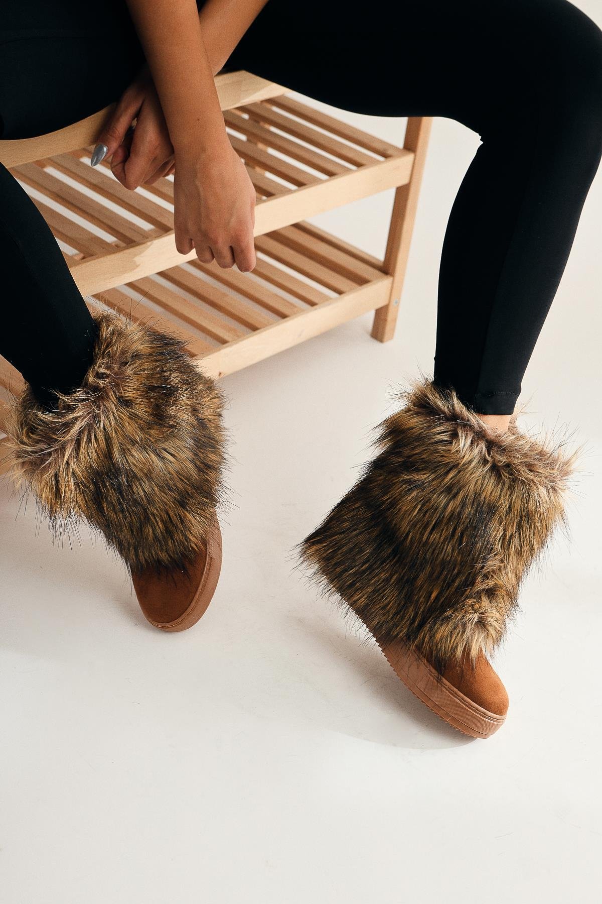 Taba Süet Gizli Topuklu Tüylü Kadın Bot - Görsel 4