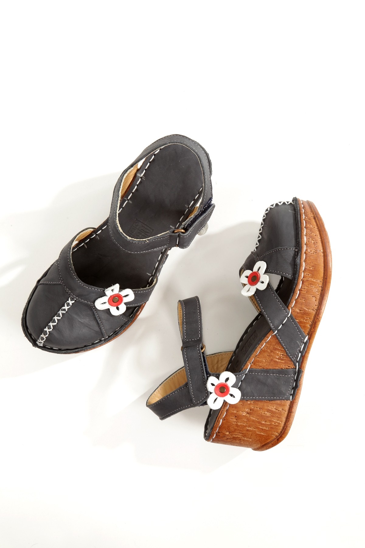 Leyat Siyah Hakiki Deri Önü Kapalı Sandalet Dolgu Topuklu Yazlık Ayakkabı - Görsel 4