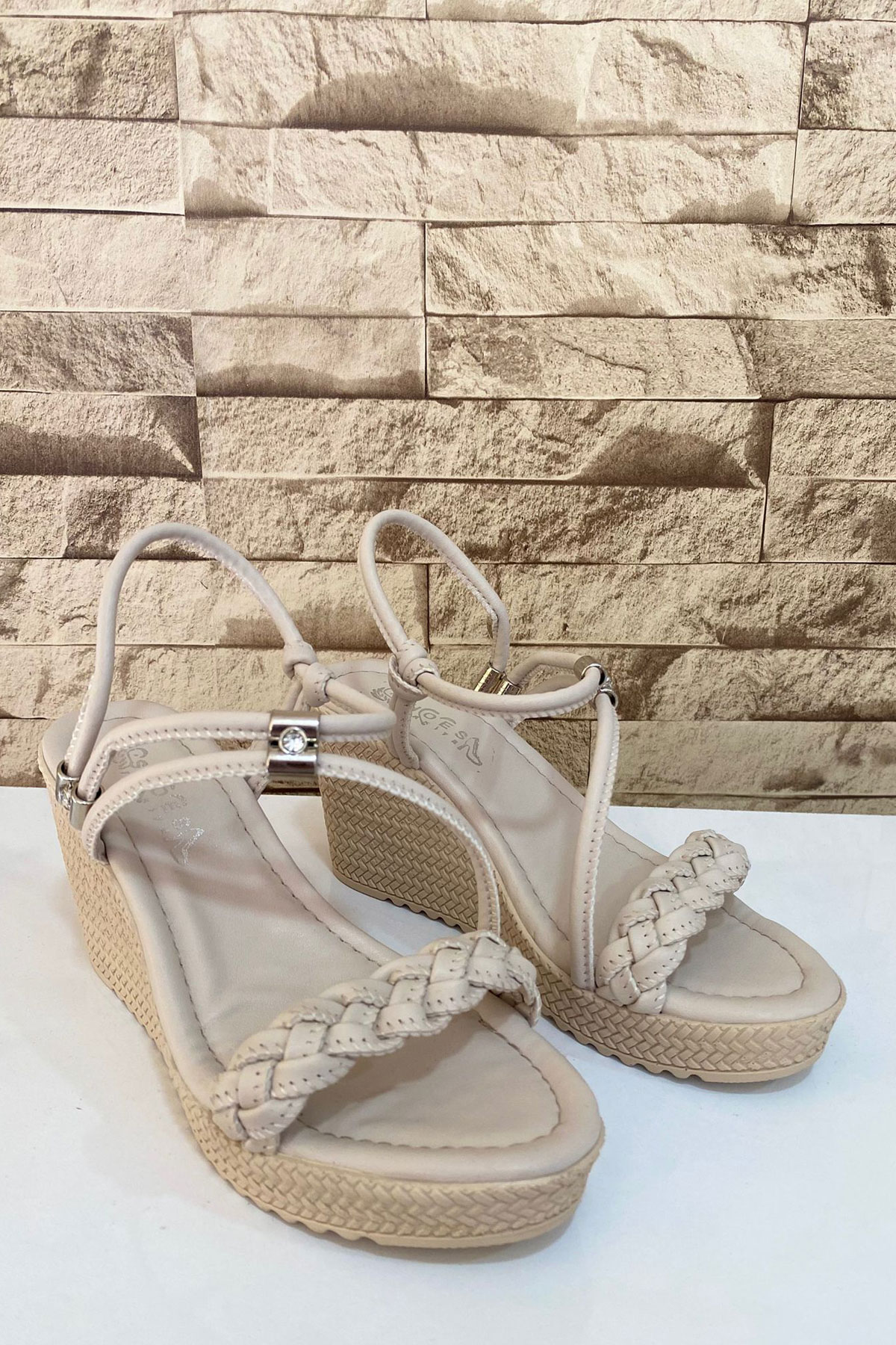 Kadın Örgü Tedaylı 8 cm Dolgu Topuklu Sandalet 4010-123-0002 - Görsel 2