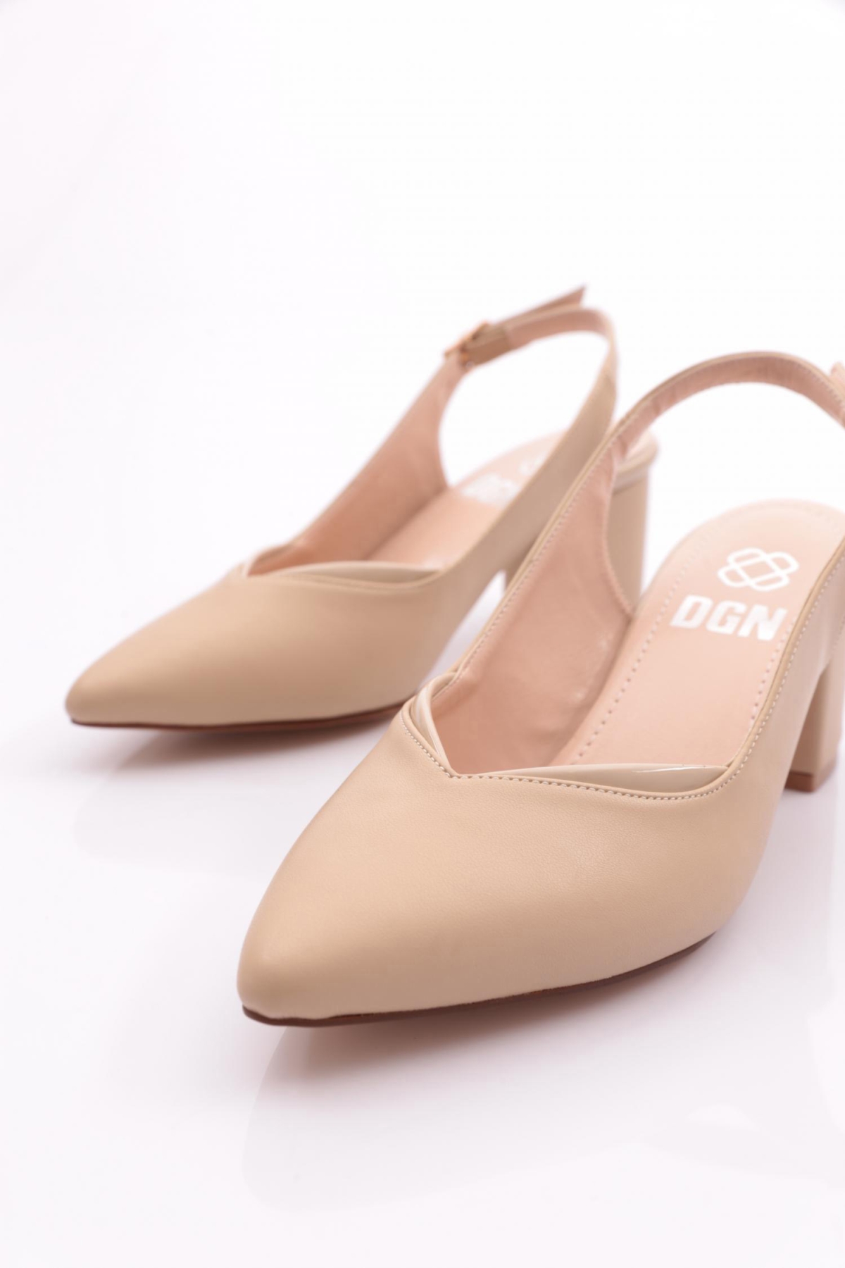 K600 Kadin Arkasi Açik Sivri Burun Topuklu Ayakkabi - Görsel 5