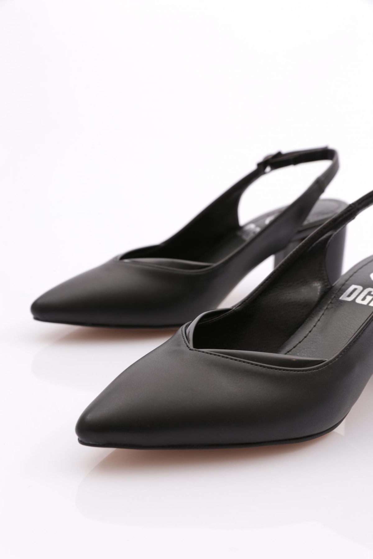 K600 Kadin Arkasi Açik Sivri Burun Topuklu Ayakkabi - Görsel 5