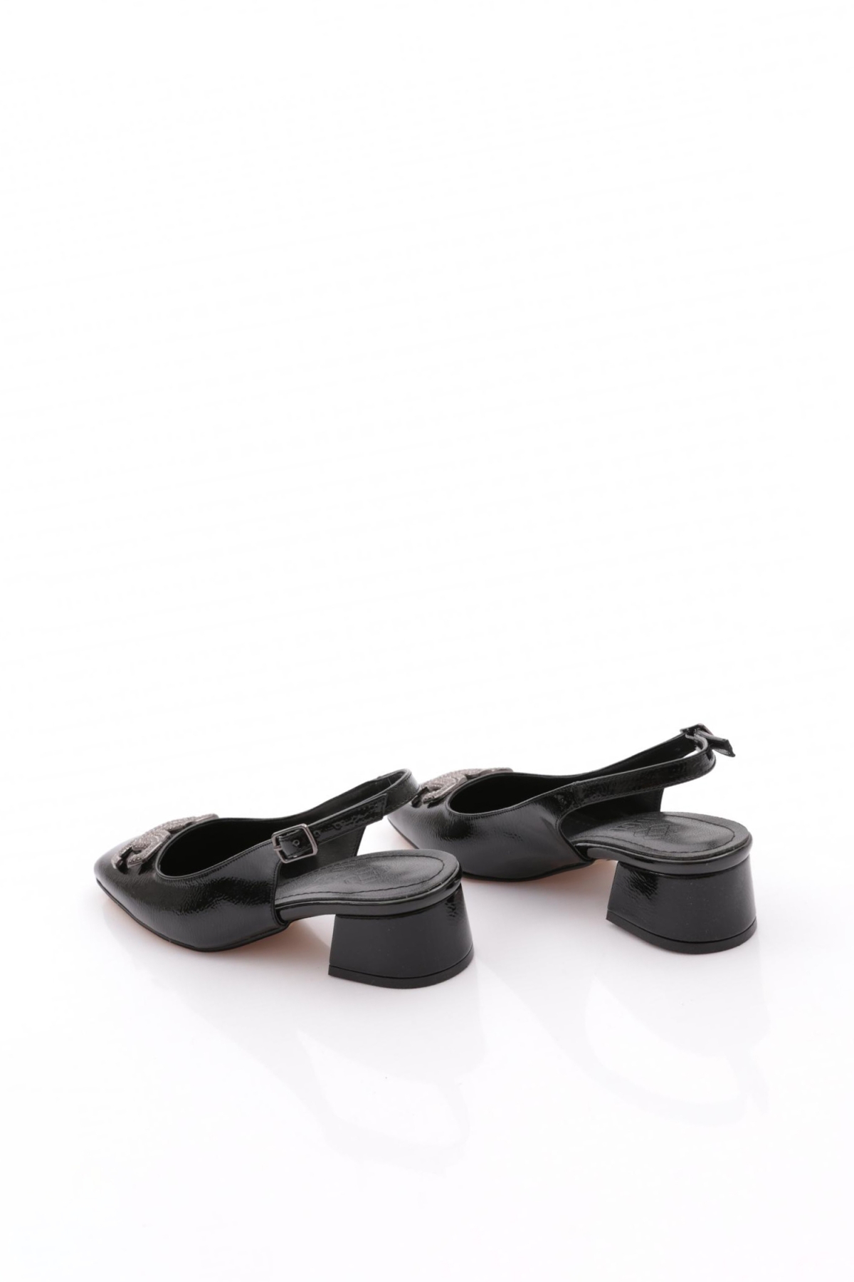 K39 Kadin Arkadan Bağlamali Tokali Topuklu Ayakkabi - Görsel 4