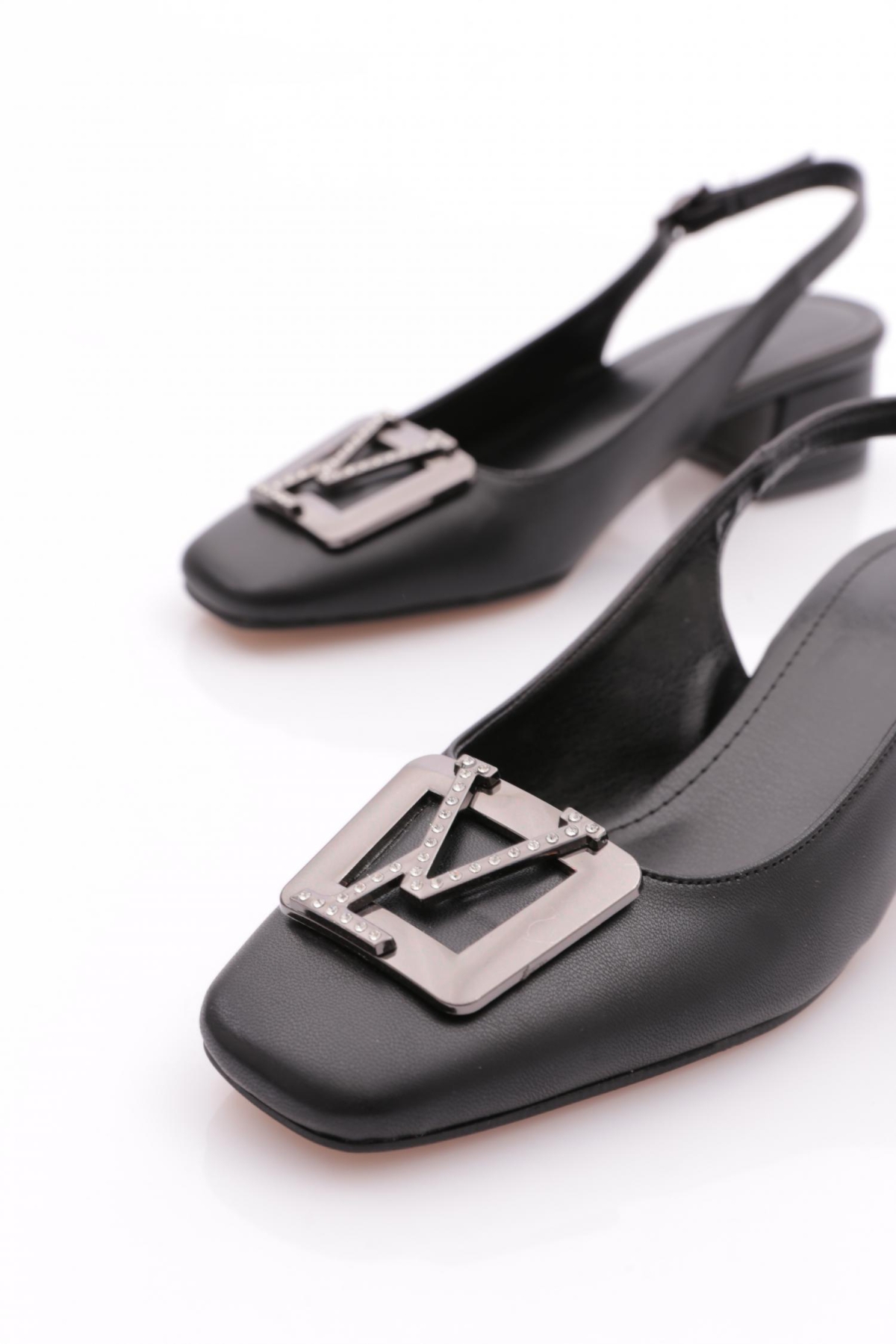 K339 Kadin Arkasi Kemerli Tokali Topuklu Ayakkabi - Görsel 5