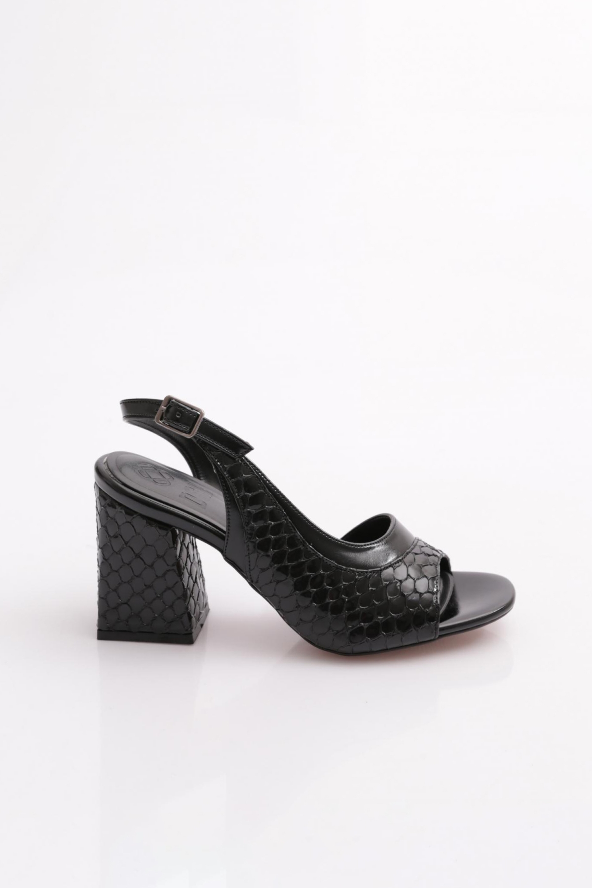 703 Kadin Arkadan Bağlamali Topuklu Ayakkabi - Görsel 2