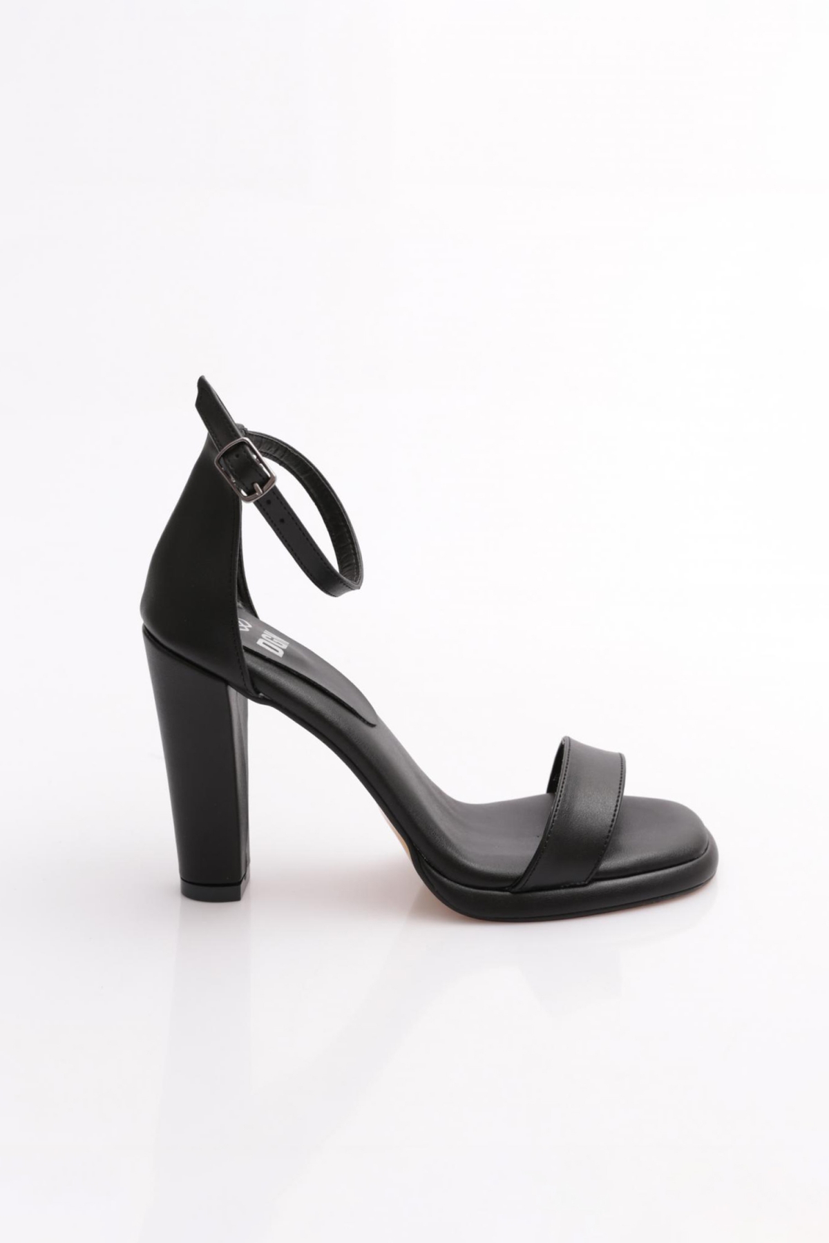 1752 Kadin Topuklu Ayakkabi - Görsel 2