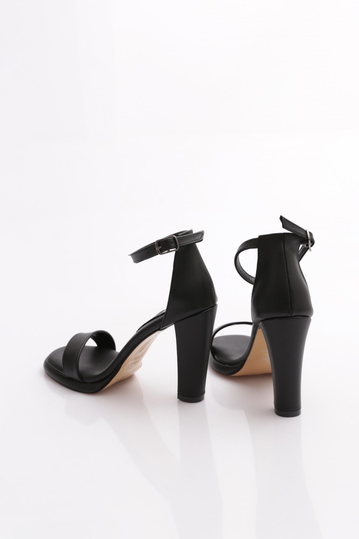 1752 Kadin Topuklu Ayakkabi - Görsel 4