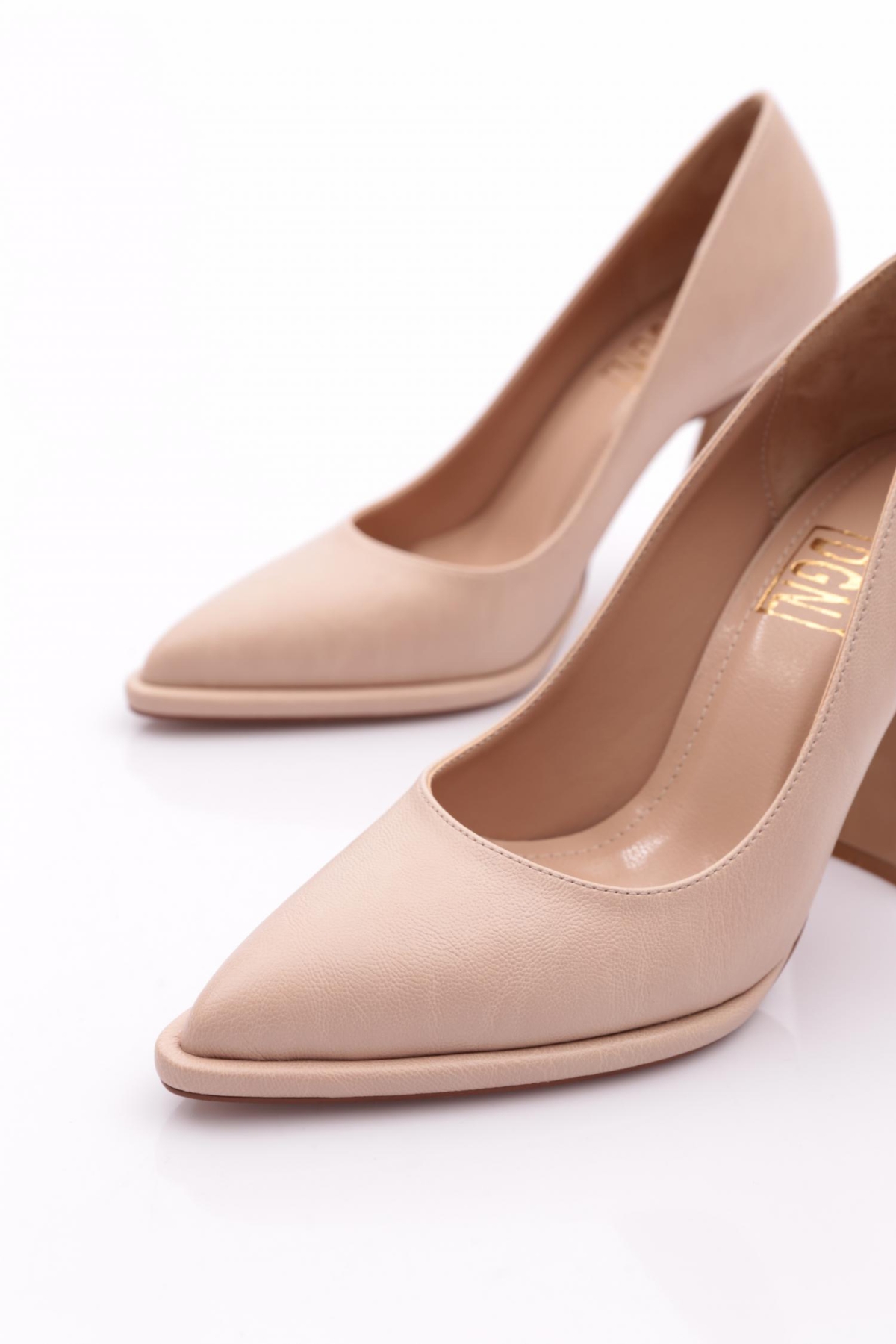 1530 Kadin Topuklu Ayakkabi - Görsel 5