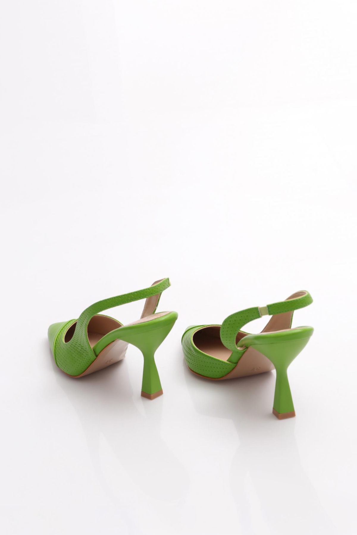 04 Kadin İnce Topuklu Ayakkabi - Görsel 4