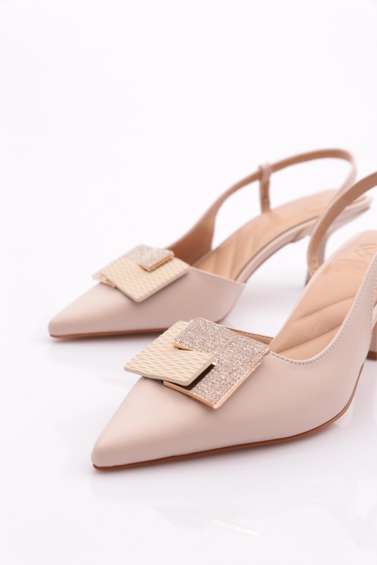 3985 Kadin Yani Açik Topuklu Ayakkabi - Görsel 5