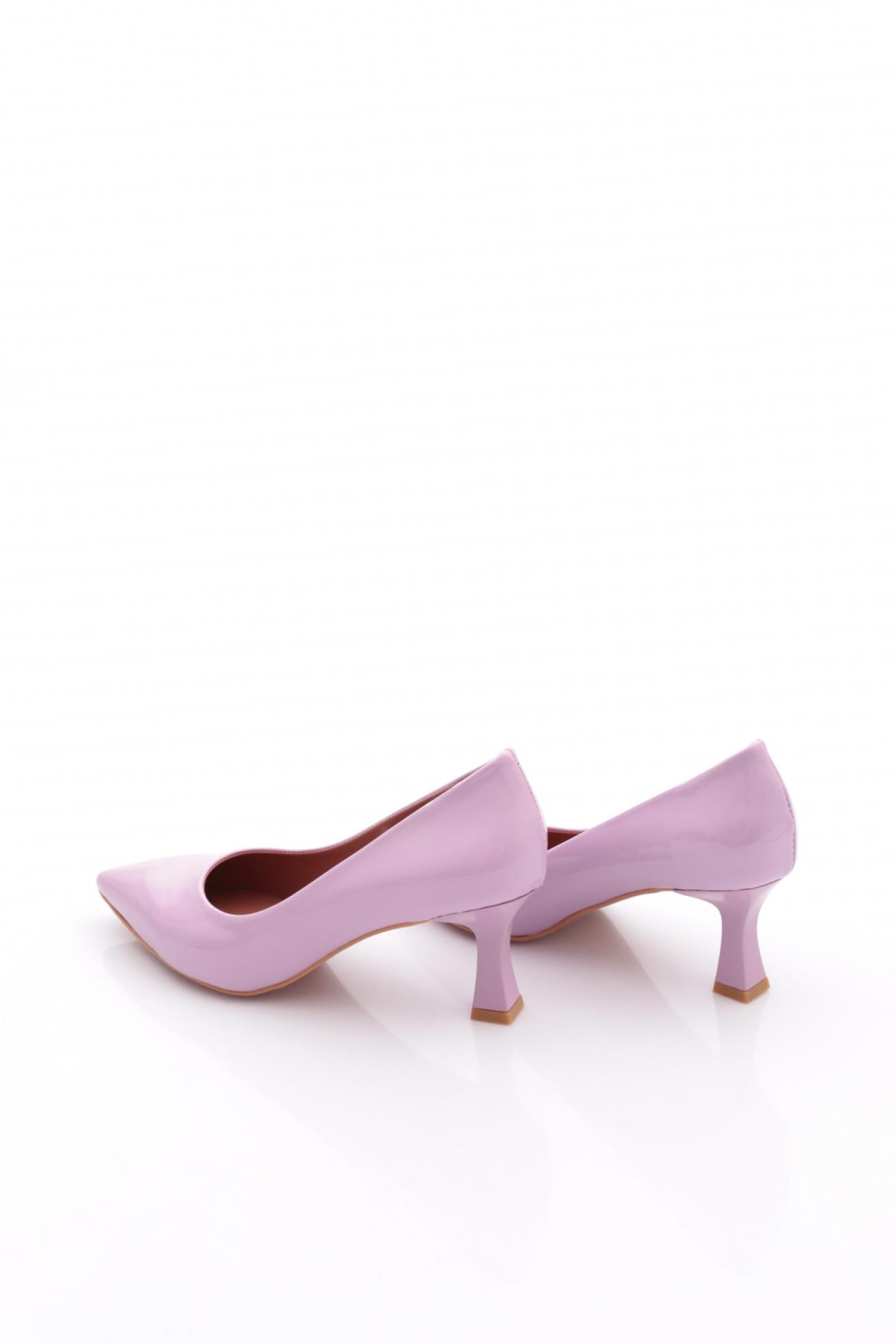 320 Sivri Burun Parmak Dekolteli Topuklu Ayakkabi - Görsel 4