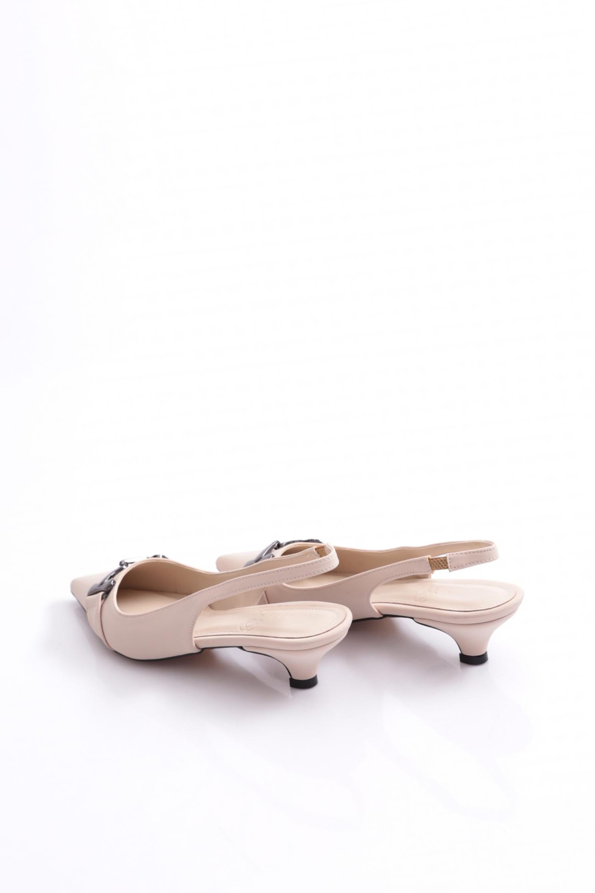 6015 Kadin Metal Aksesuarli Topuklu Ayakkabi - Görsel 4