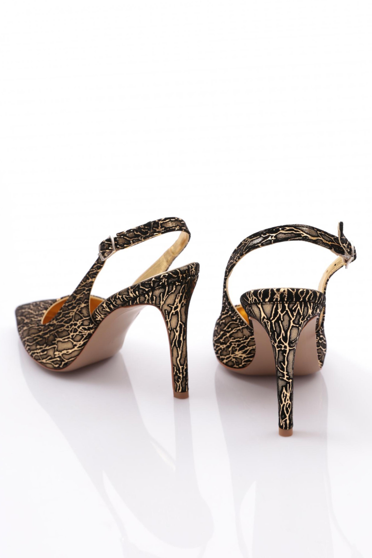 197 Kadin Arkasi Açik Sivri Burun Topuklu Ayakkabi - Görsel 4