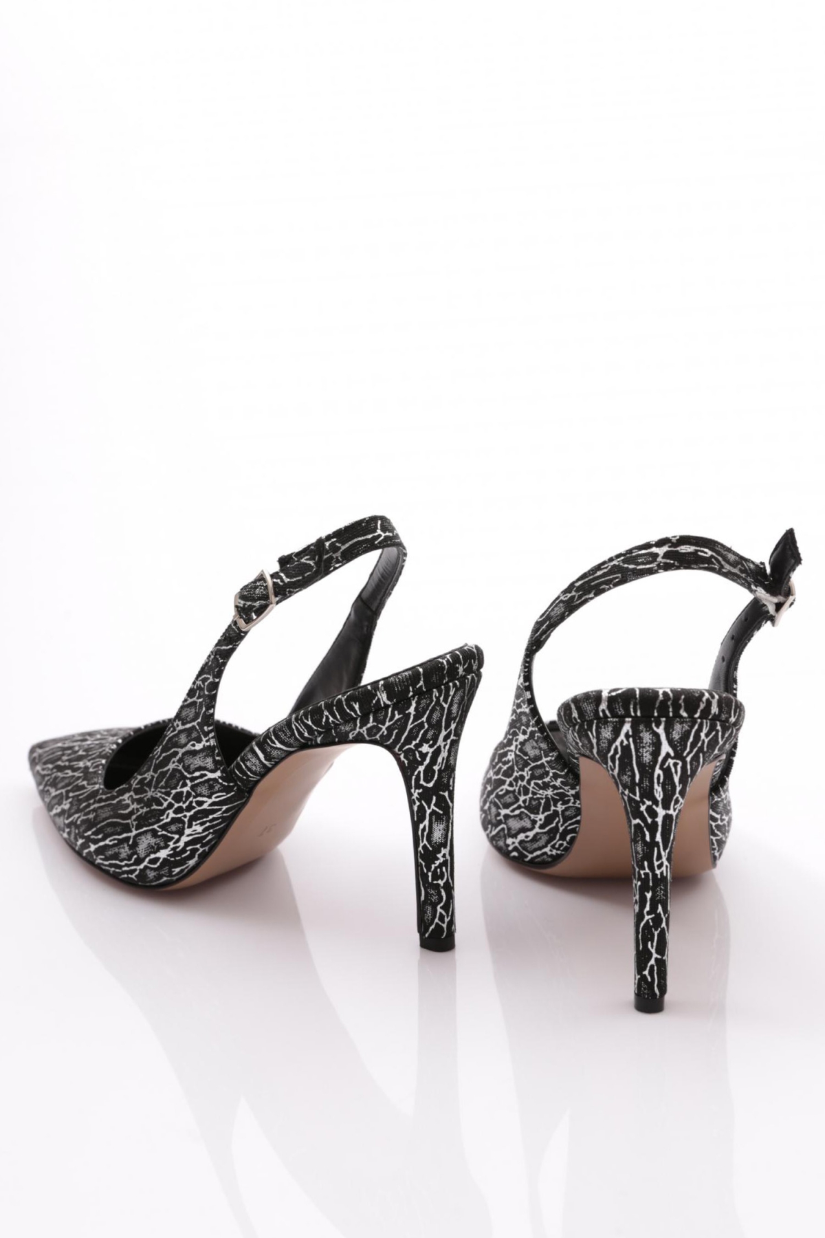 197 Kadin Arkasi Açik Sivri Burun Topuklu Ayakkabi - Görsel 4