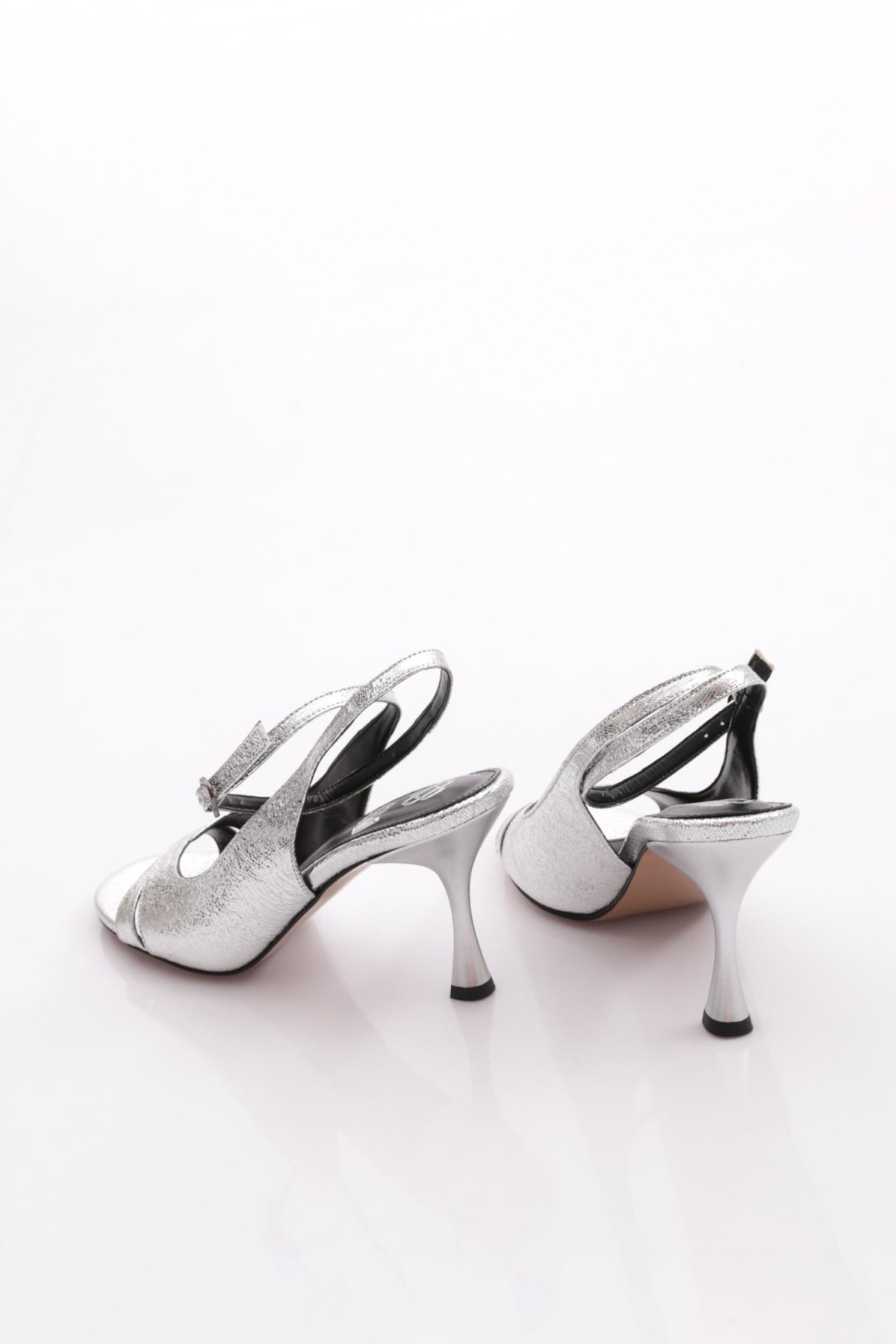 901 Kadin Topuklu Ayakkabi - Görsel 4