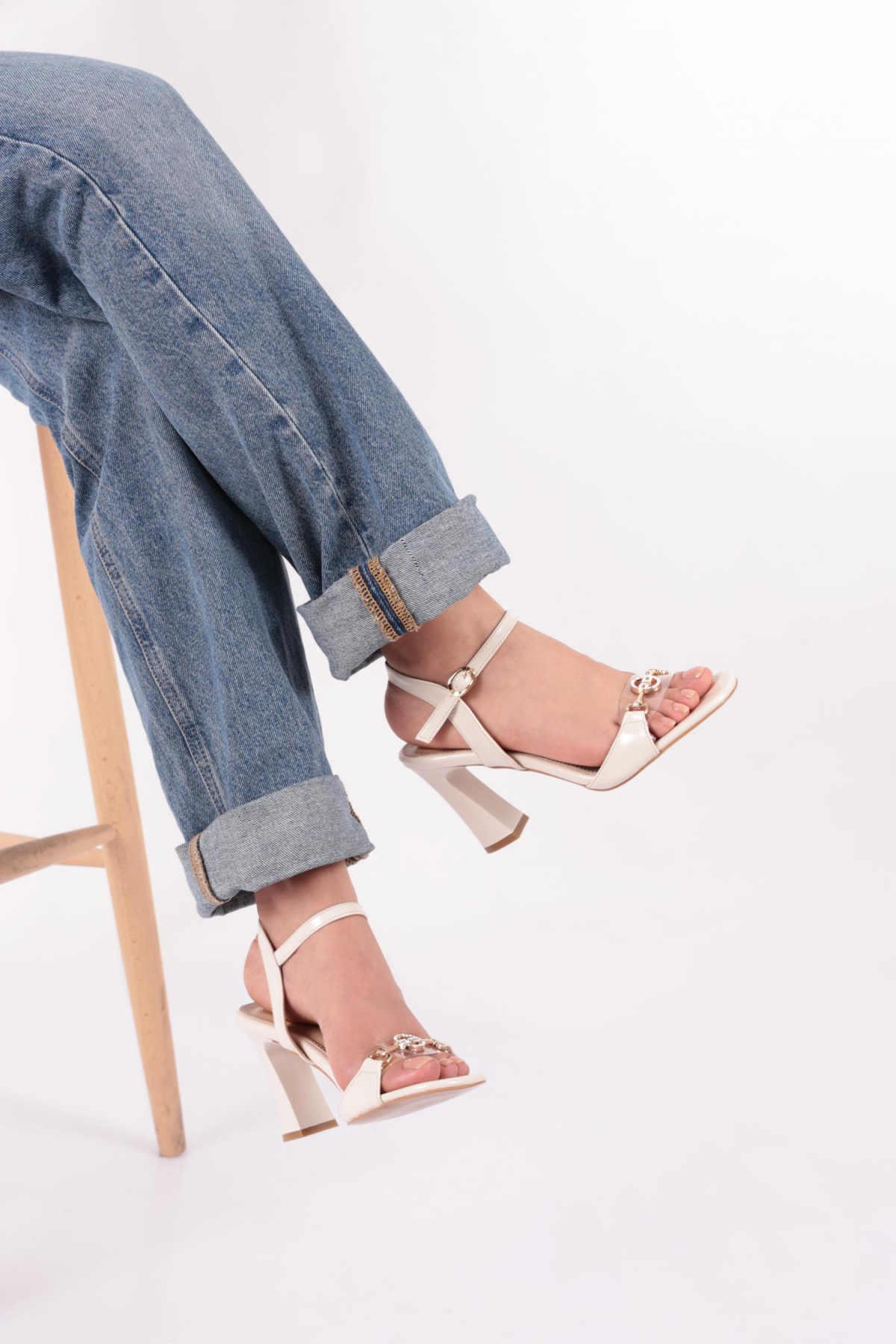 811 Kasin Aksesuarli Topuklu Ayakkabi - Görsel 6