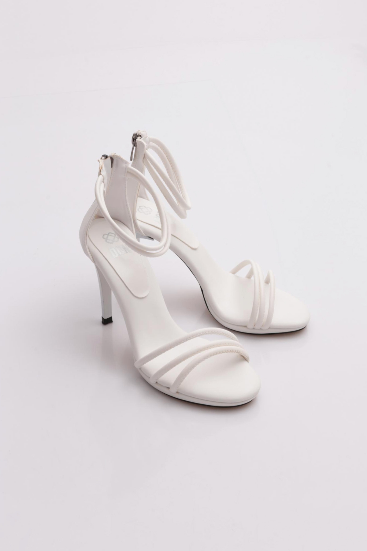 7631 Kadin Topuklu Ayakkabi - Görsel 3