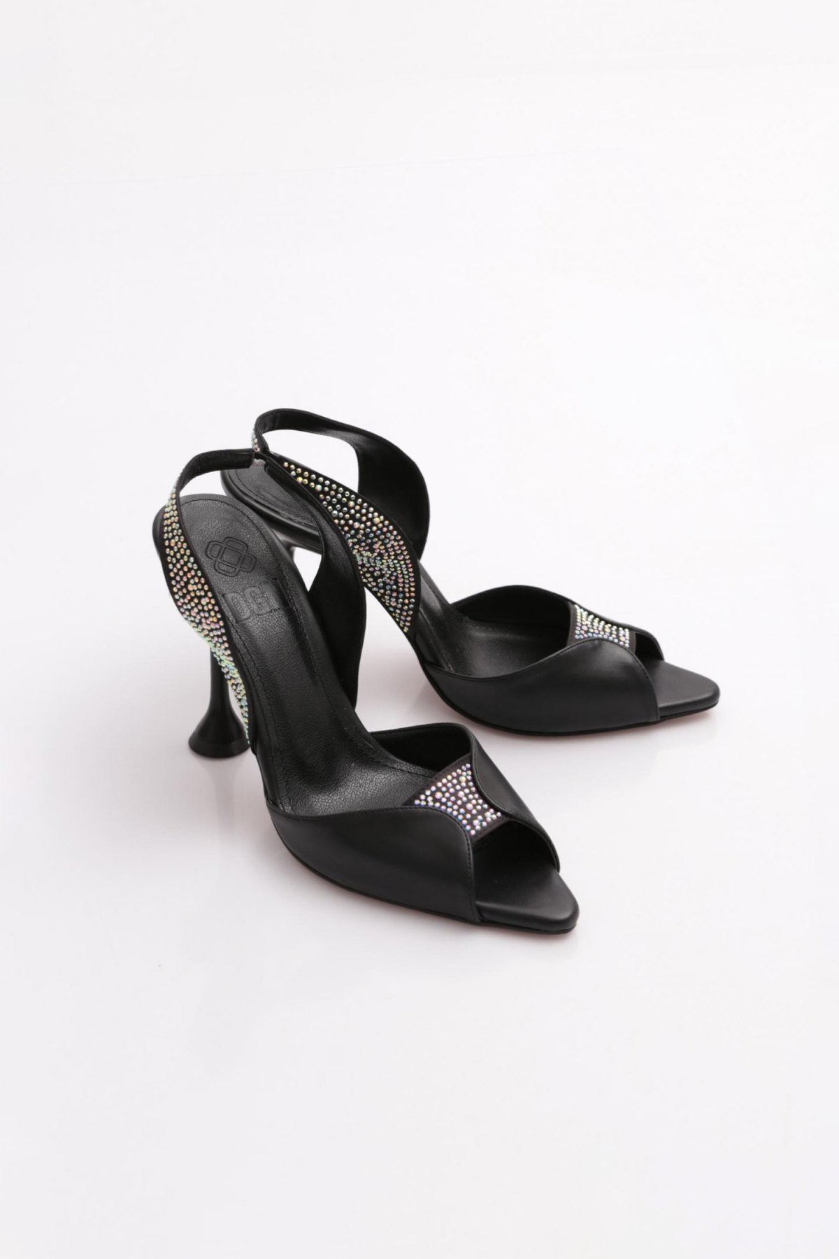 02 Kadin Silver Taşli Kadeh Topuklu Ayakkabi - Görsel 3